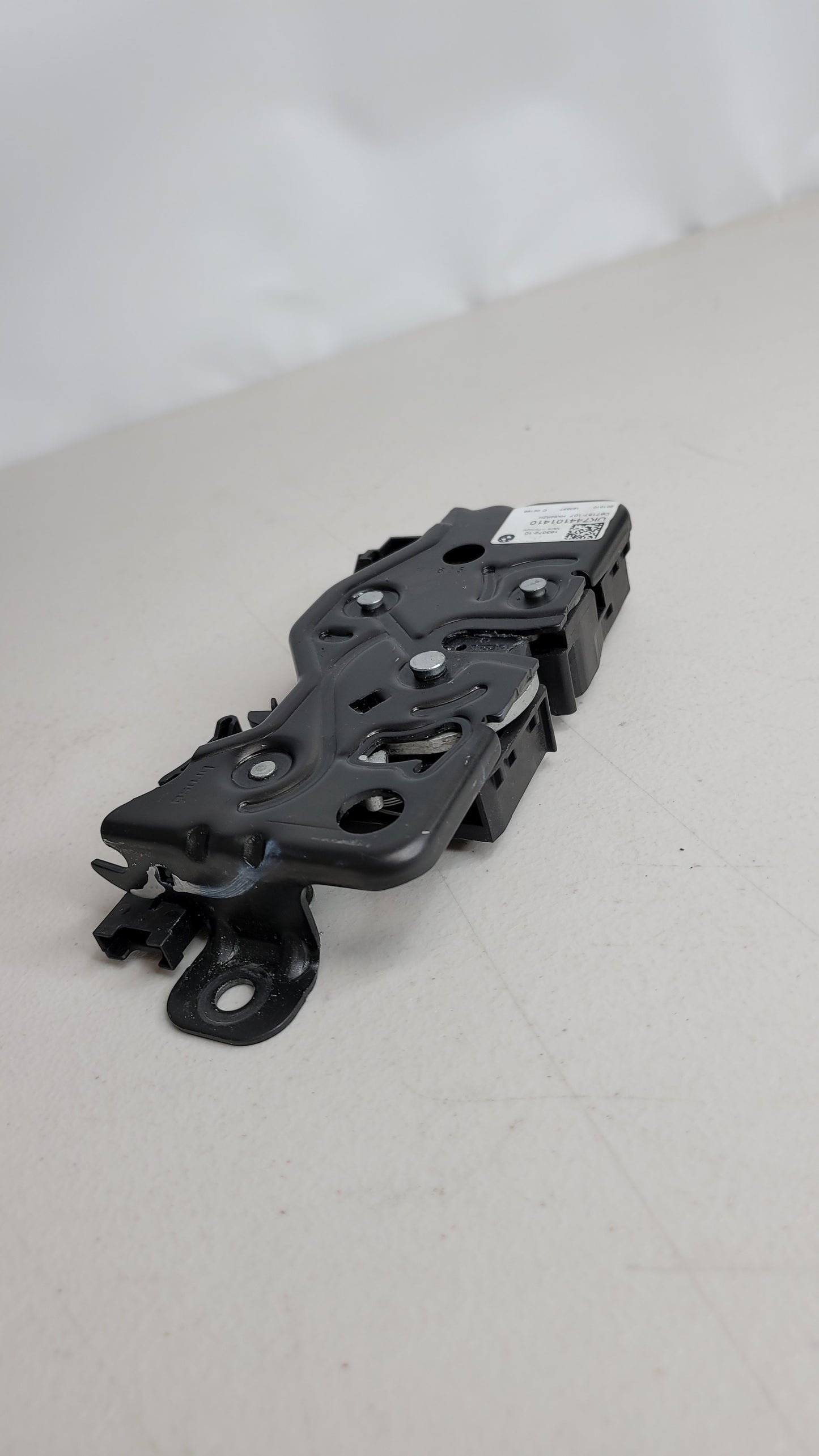 BMW G80 M3 REAR TRUNK DECK LID LATCH LOCK ACTUATOR 163672-10 - MPerformance.parts