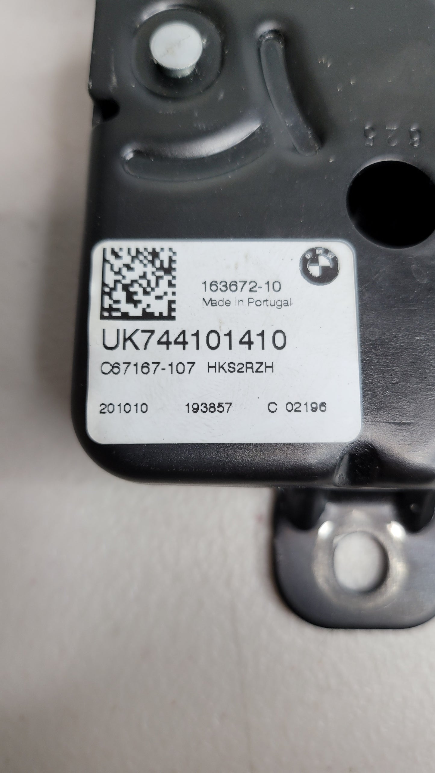 BMW G80 M3 REAR TRUNK DECK LID LATCH LOCK ACTUATOR 163672-10 - MPerformance.parts