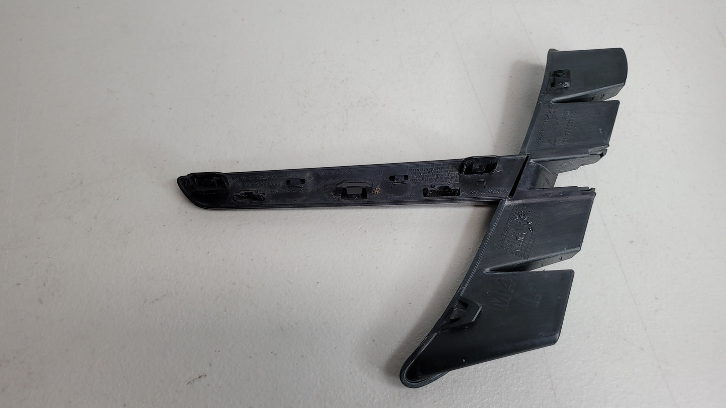 BMW F82 F83 M4 LEFT DRIVER FENDER SIDE VENT GRILLE - 8058779 - MPerformance.parts