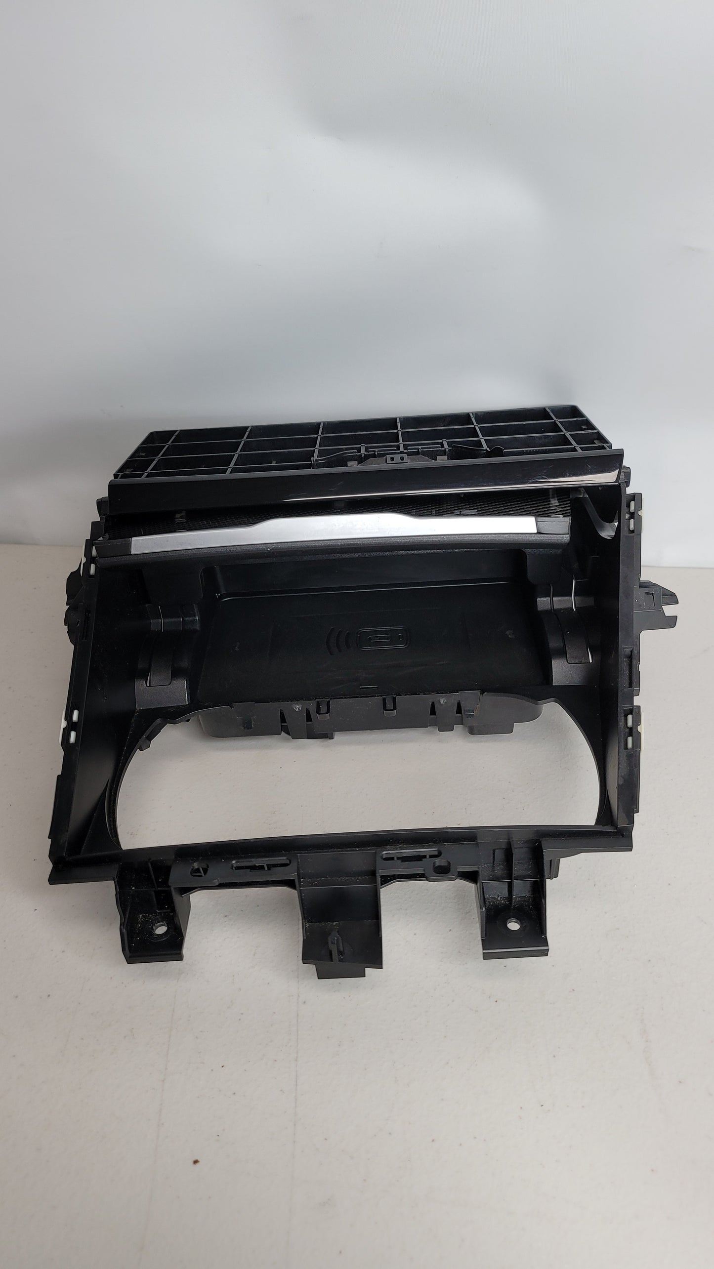 BMW 3 Series G80 G21 4 Series G22 G23 M3 Storage compartment center console front WCA/NFC 6806797 - MPerformance.parts