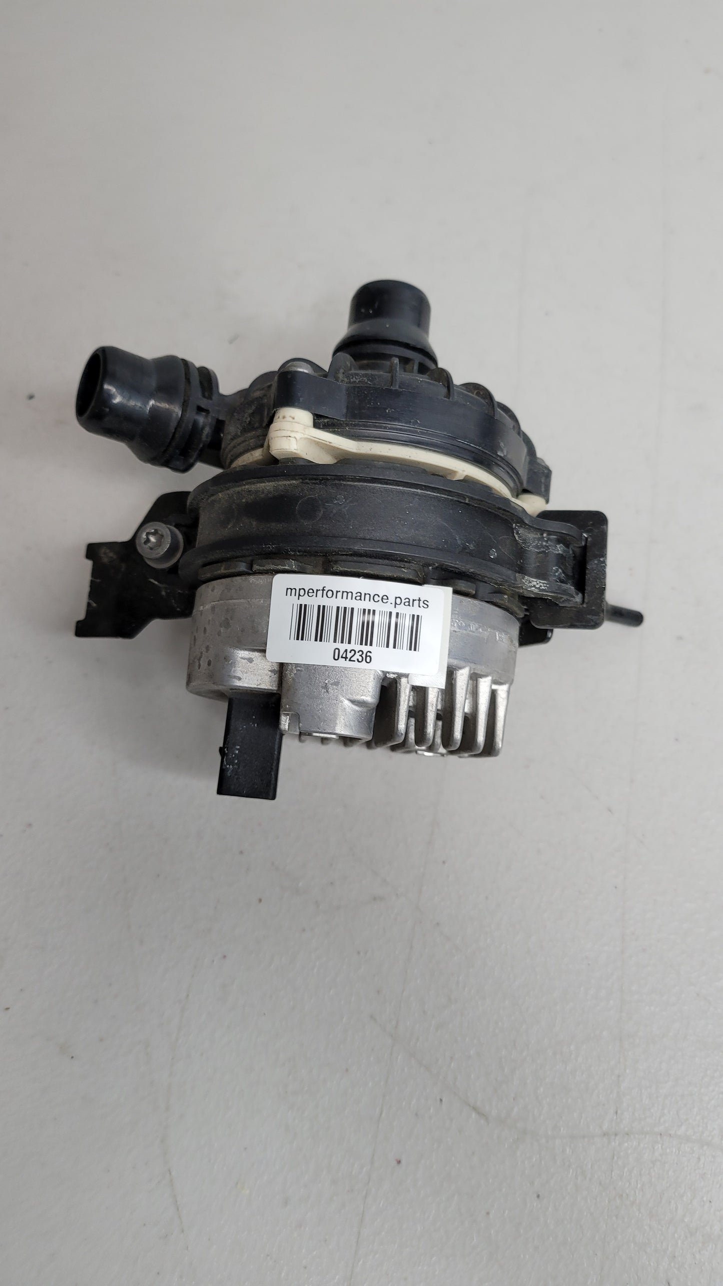 BMW M3 Competition G80 Radiator Auxiliary Pump 5A30246-01 - MPerformance.parts