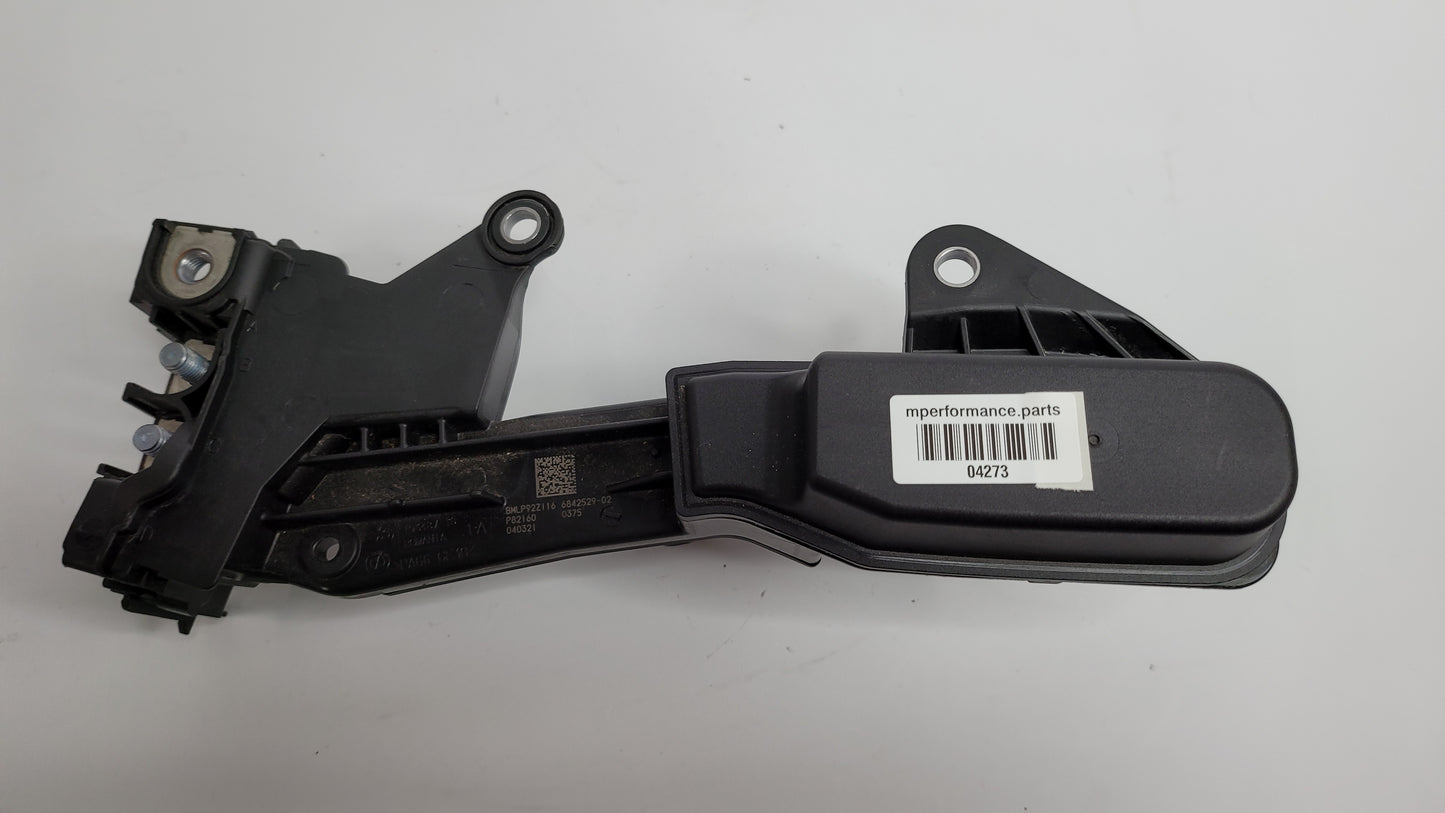 BMW M3 Competition Fuse Box G80 21-23 OEM 6842529-02 - MPerformance.parts