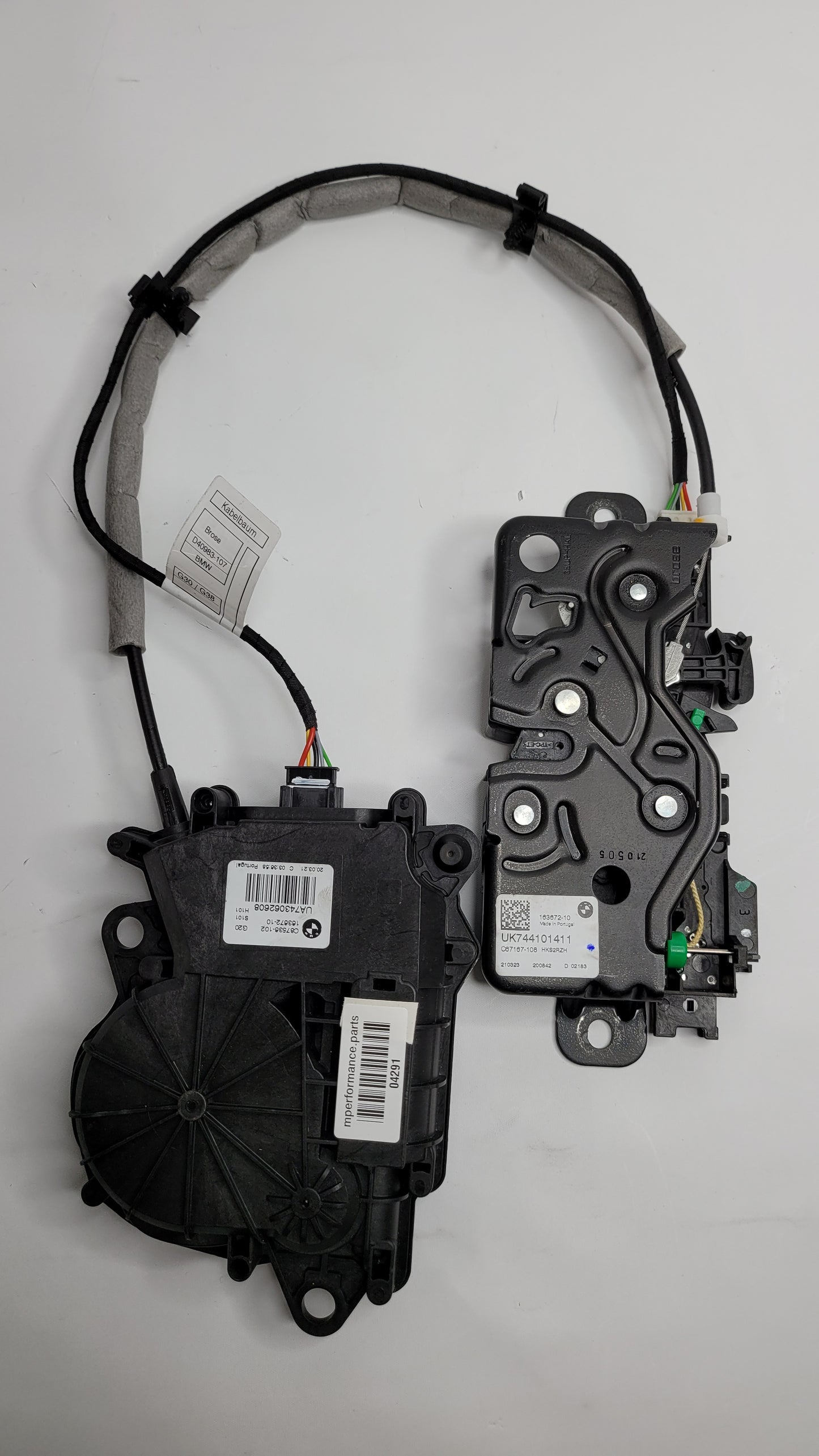 BMW M3 COMPETITION G80 M3 TAILGATE TRUNK MOTOR ACTUATOR LOCK LATCH d40983-107 - MPerformance.parts