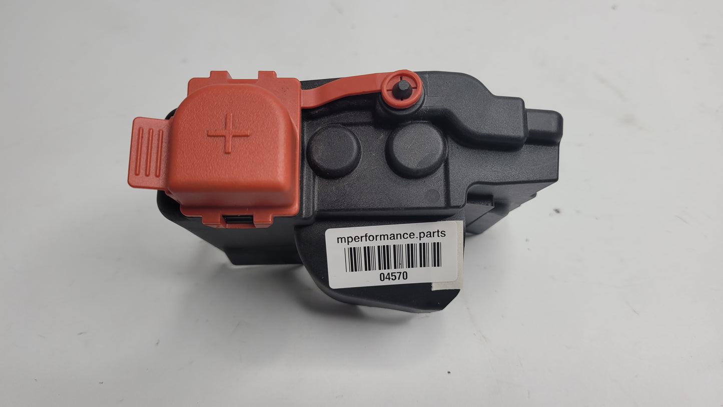 FUSE RELAY BATTERY JUNCTION BOX UPPER COVER OEM 8793045 BMW M3 G80 - MPerformance.parts