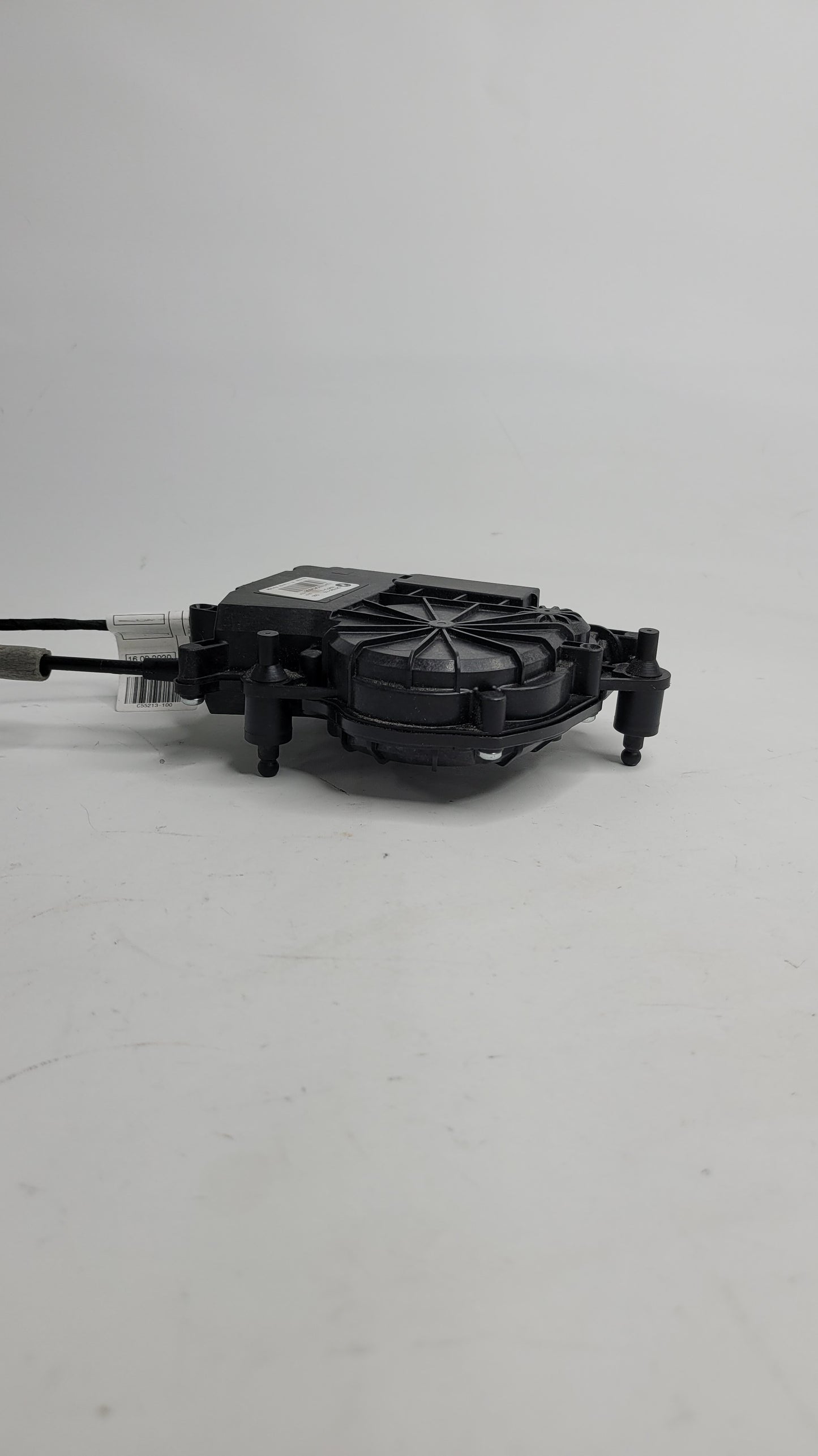 BMW M3 COMPETITION G80 M3 TAILGATE TRUNK MOTOR ACTUATOR - 163672-10 - MPerformance.parts