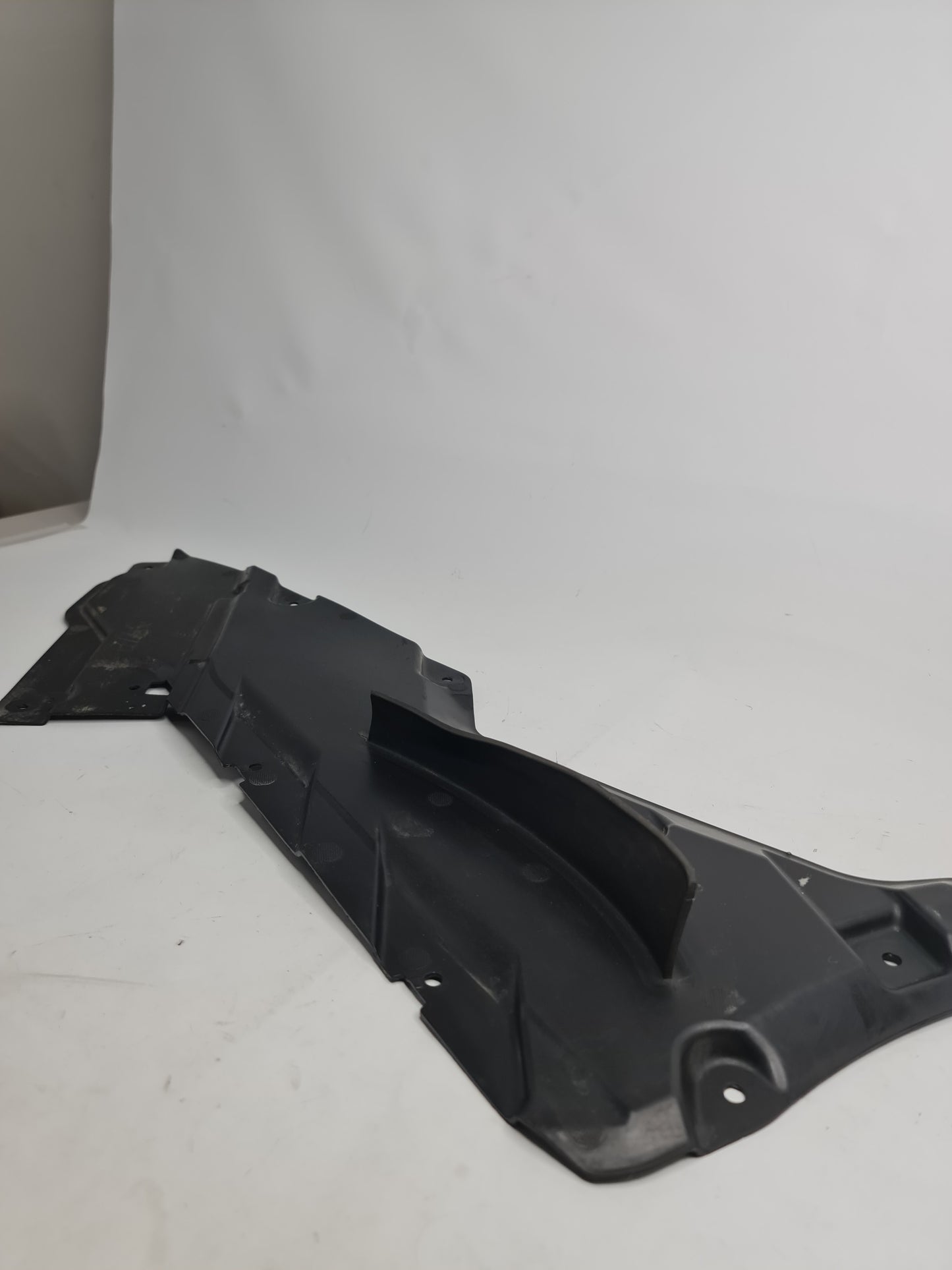 BMW M3 M4 G80 G82 G83 UNDERBODY PANELLING TRIM LEFT SIDE 8080539 - MPerformance.parts