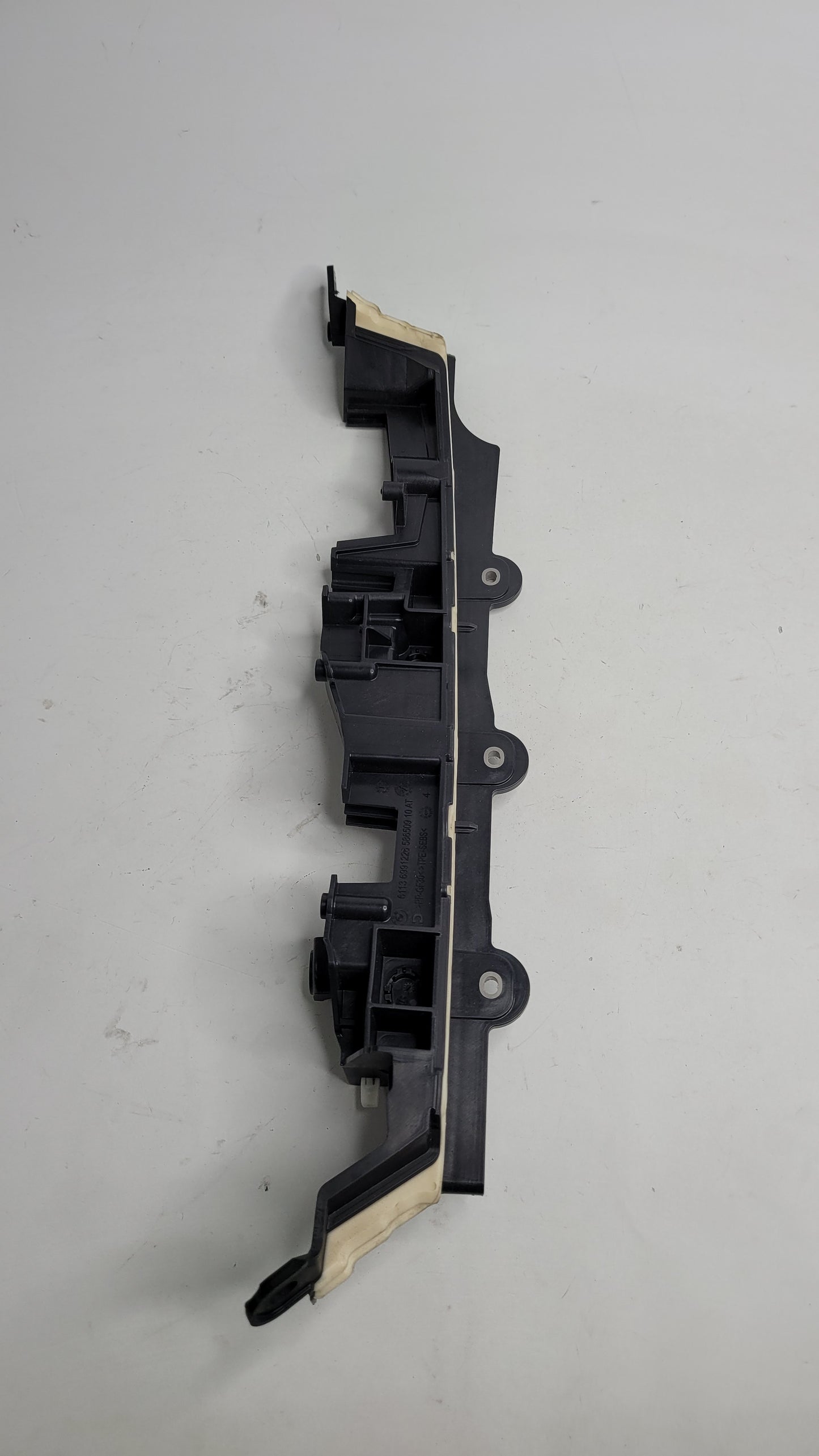 BMW G20 G21 G28 G80 G22 G26 RIGHT LOWER SECTION FIREWALL BULKHEAD TRIM 6991226 - MPerformance.parts