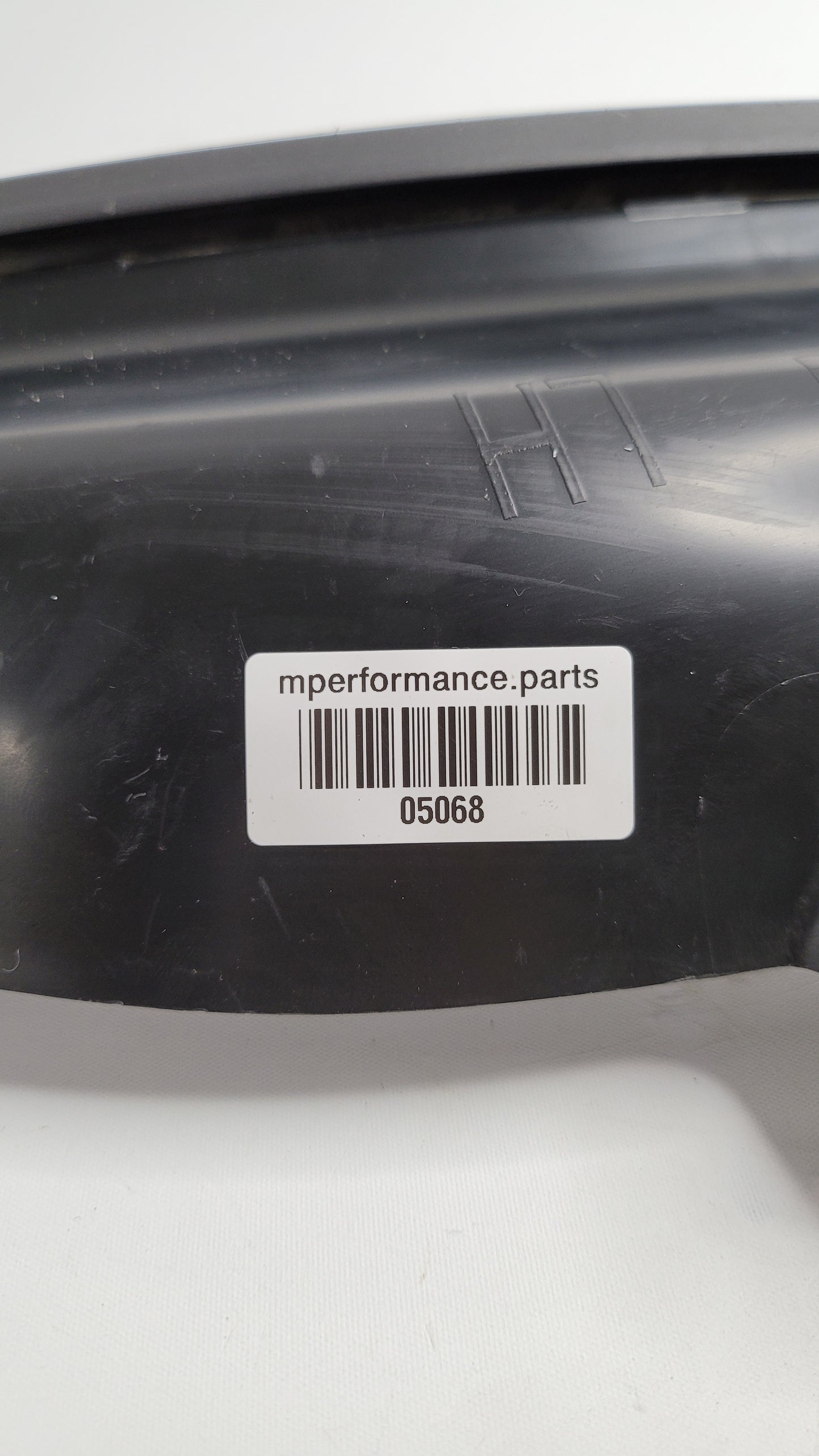 BMW M3 G80 2021 rear bumper trim bracket 8084071 - MPerformance.parts
