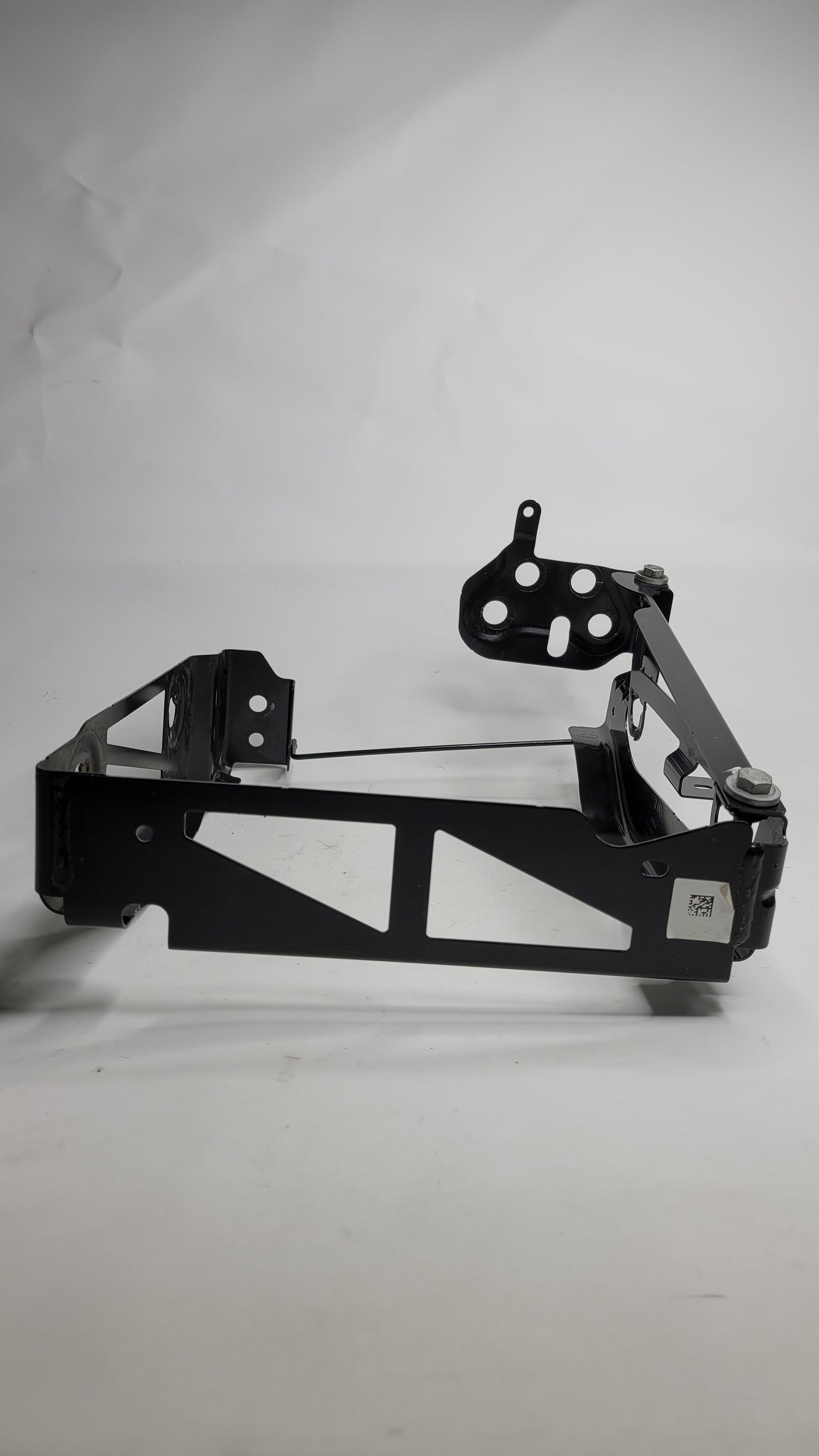 BMW M4 COUPE G82 FRONT RIGHT HEADLIGHT MOUNT PLATE 51118071636 - MPerformance.parts