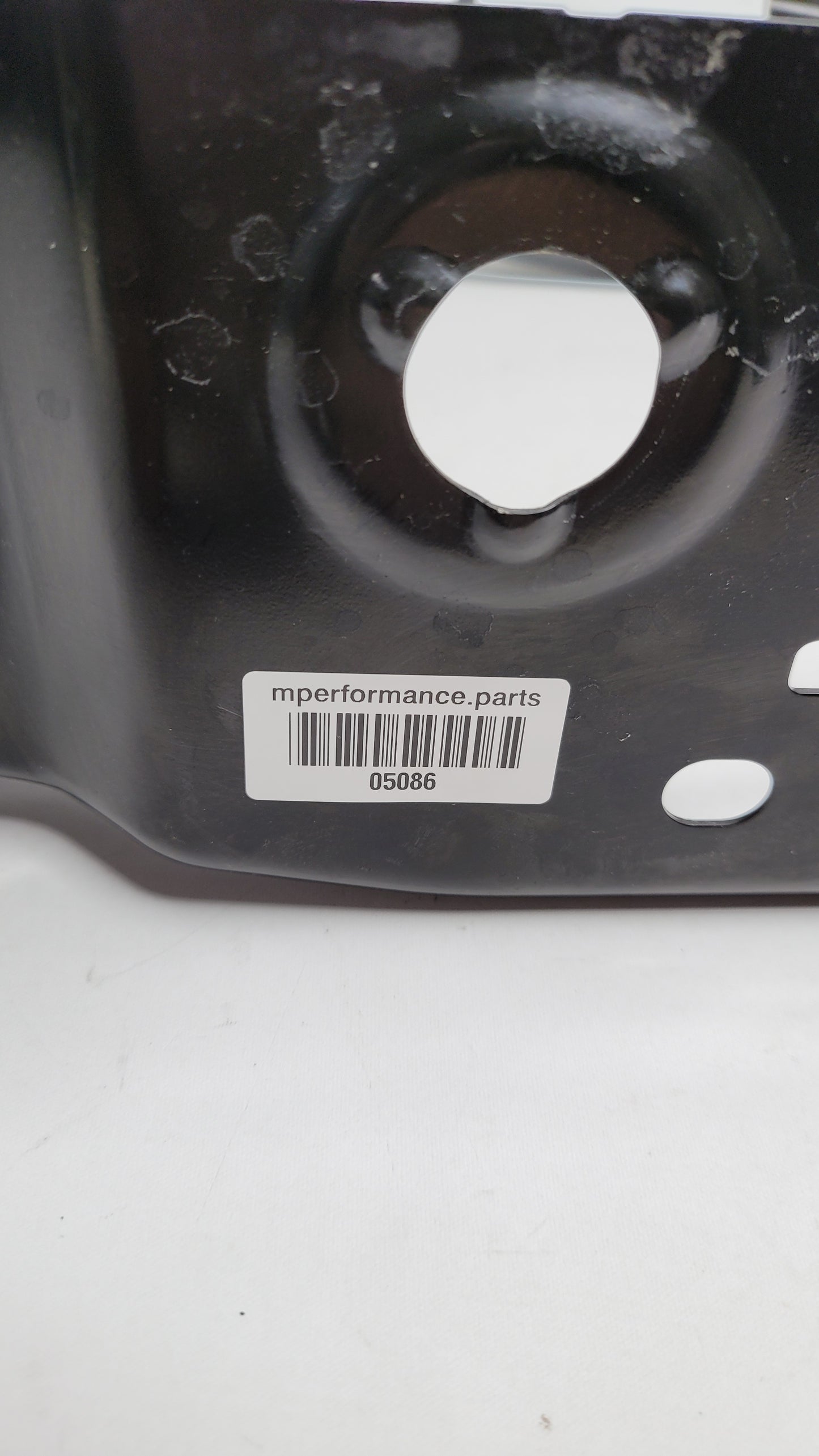 BMW M4 COUPE G82 FRONT RIGHT HEADLIGHT MOUNT PLATE 51118071636 - MPerformance.parts
