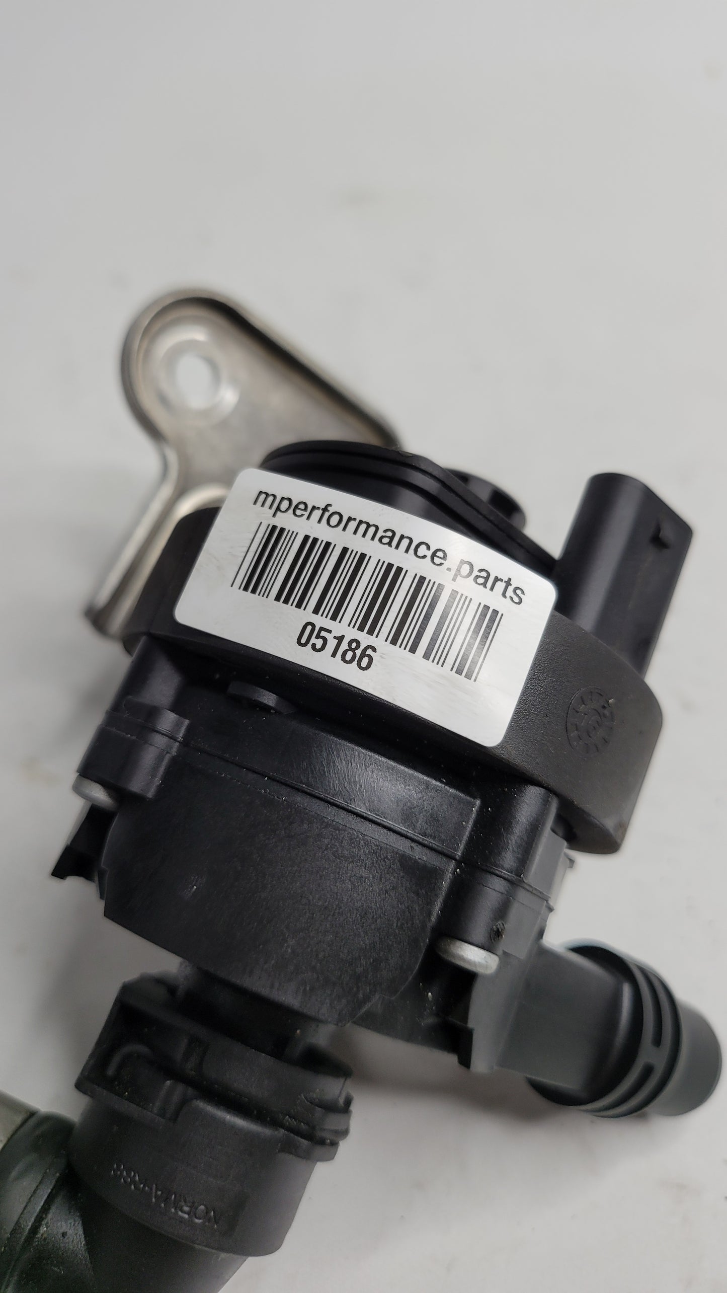F80 BMW M3 AUXILIARY WATER PUMP 3.0 PETROL 7850568 - MPerformance.parts