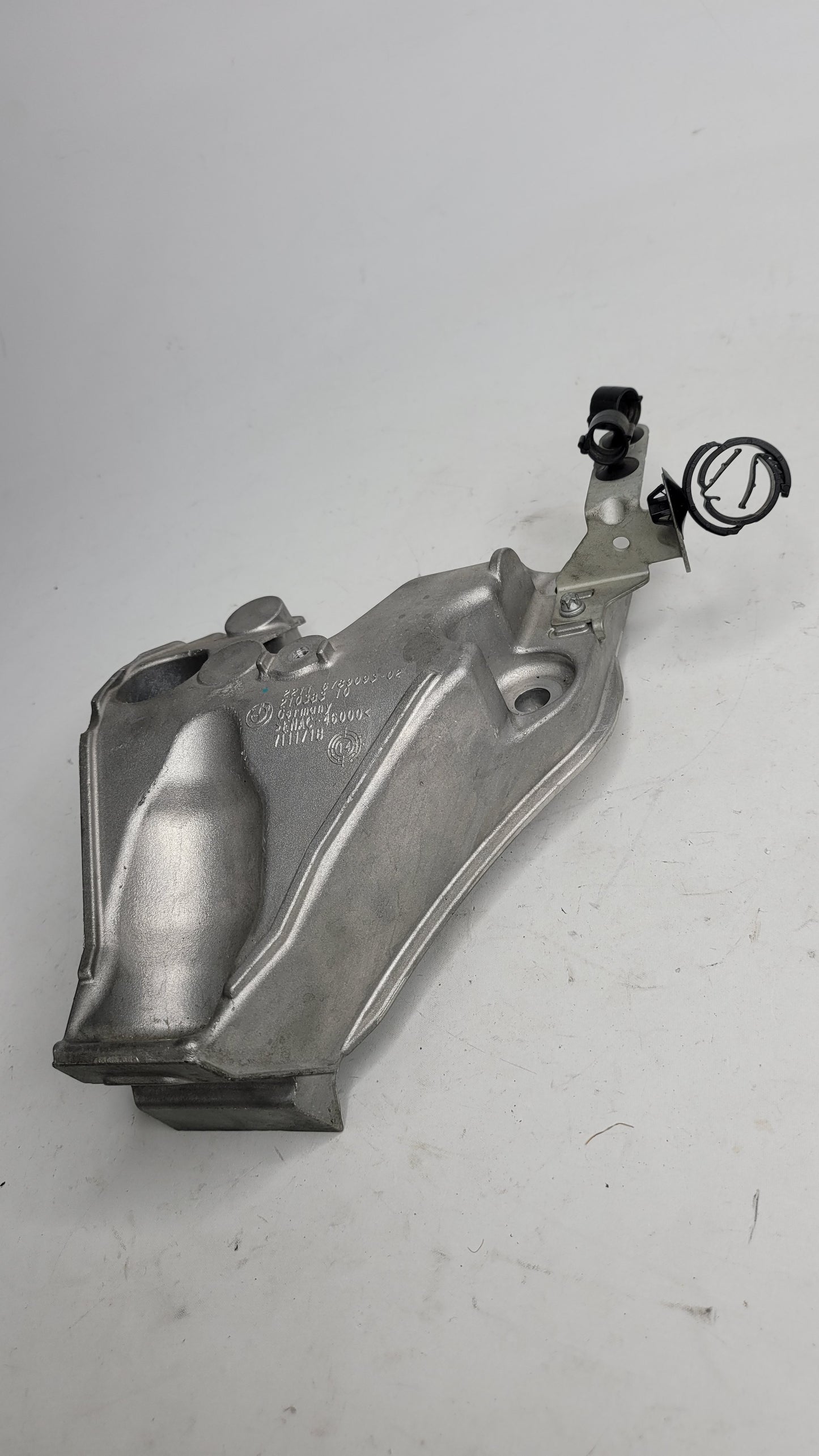 BMW M3 3.0L - LEFT Engine / Motor Mount Bracket 6789093 - MPerformance.parts