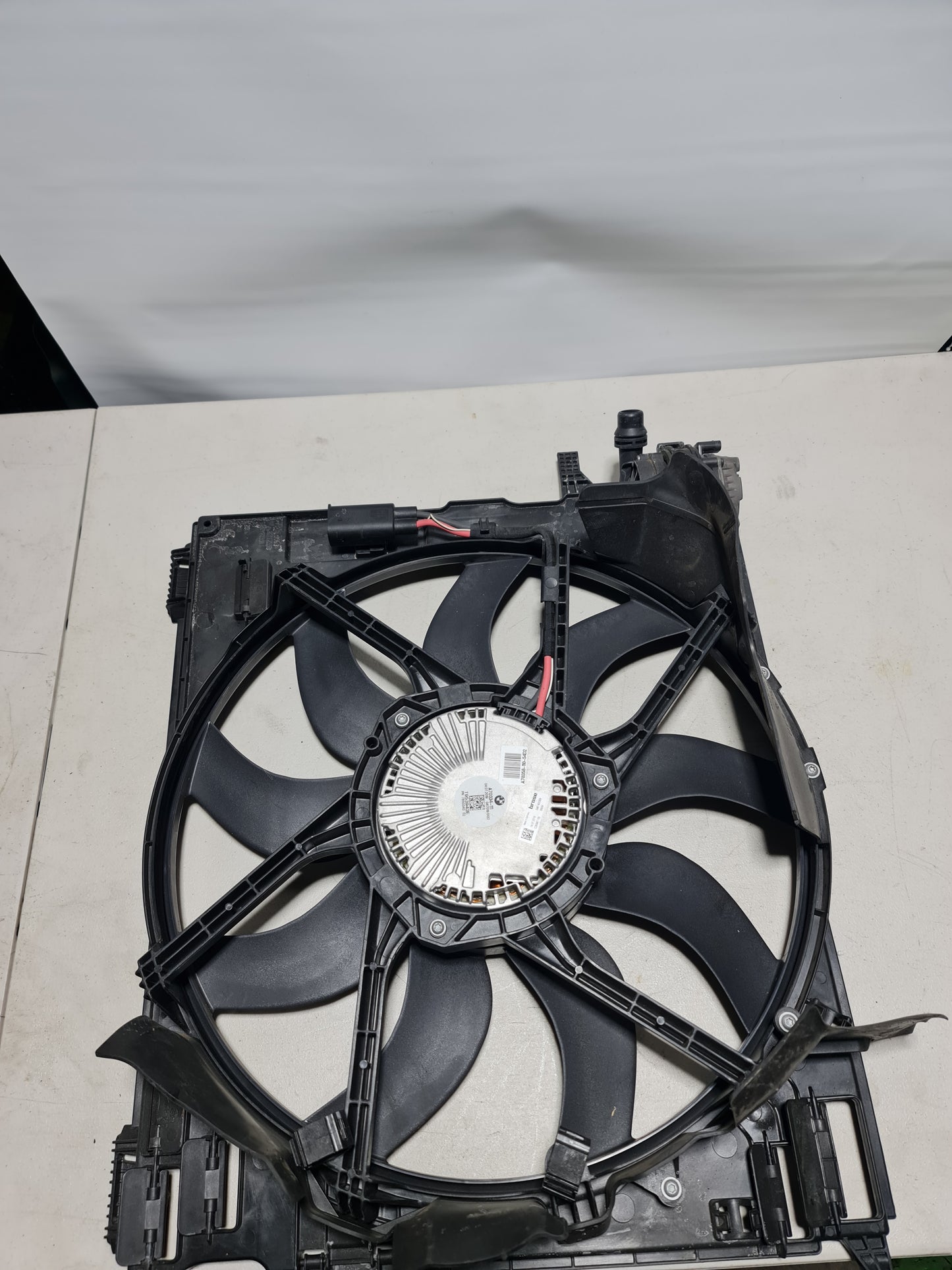 2015-2020 BMW 17-11-7-857-500 BMW 17117857500 Flap For Fan Cowl 7857500 02 - MPerformance.parts