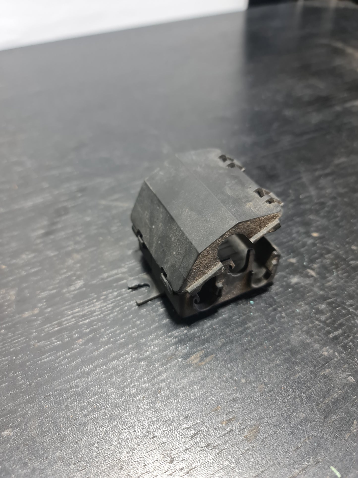 BMW M2 - Plug-In Connection Bracket 61139249146 - MPerformance.parts