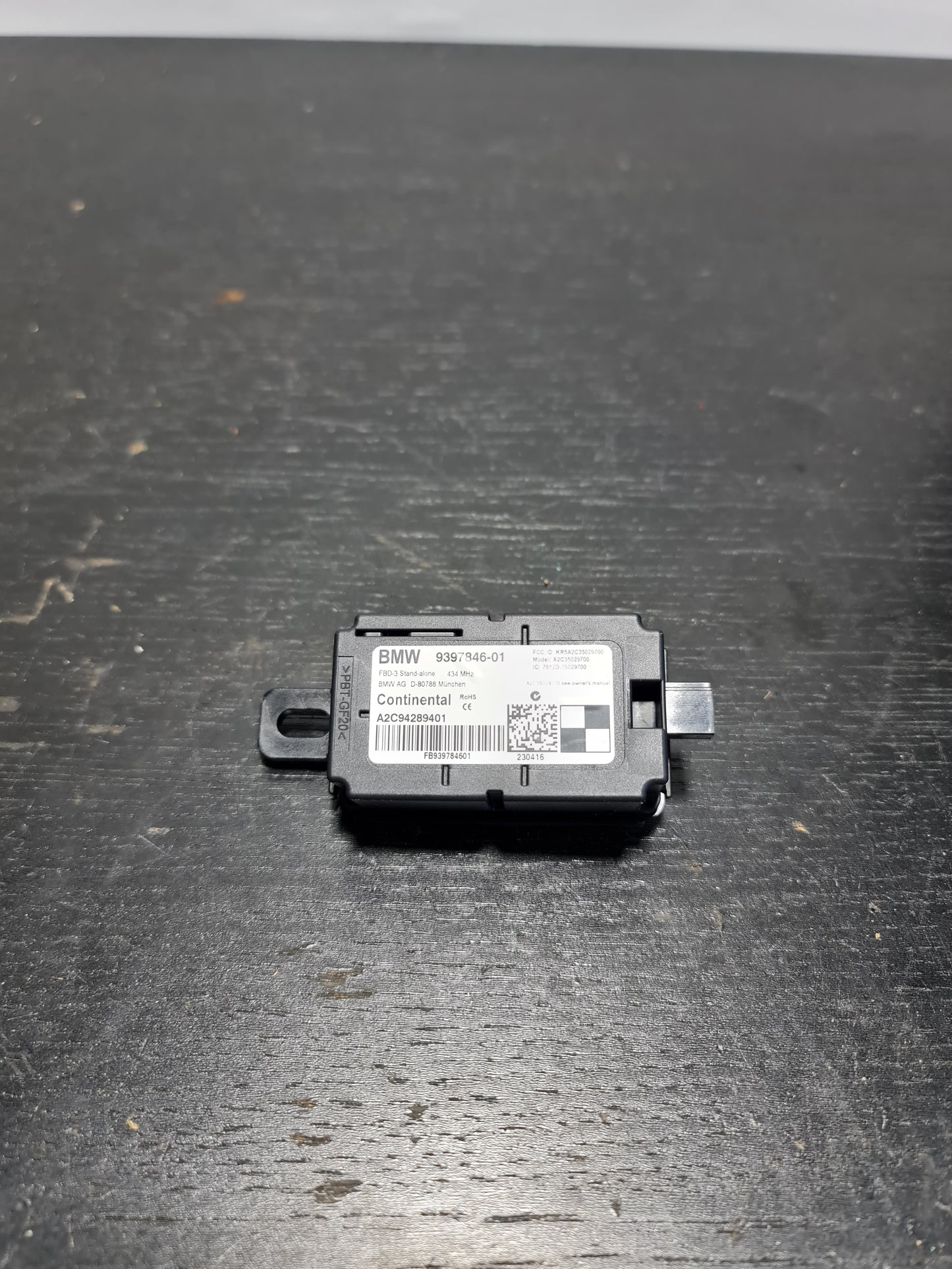BMW F80 F82 M3 M4 F80 F82 F83 Remote Control Module Genuine 61359397846 9397846 - MPerformance.parts