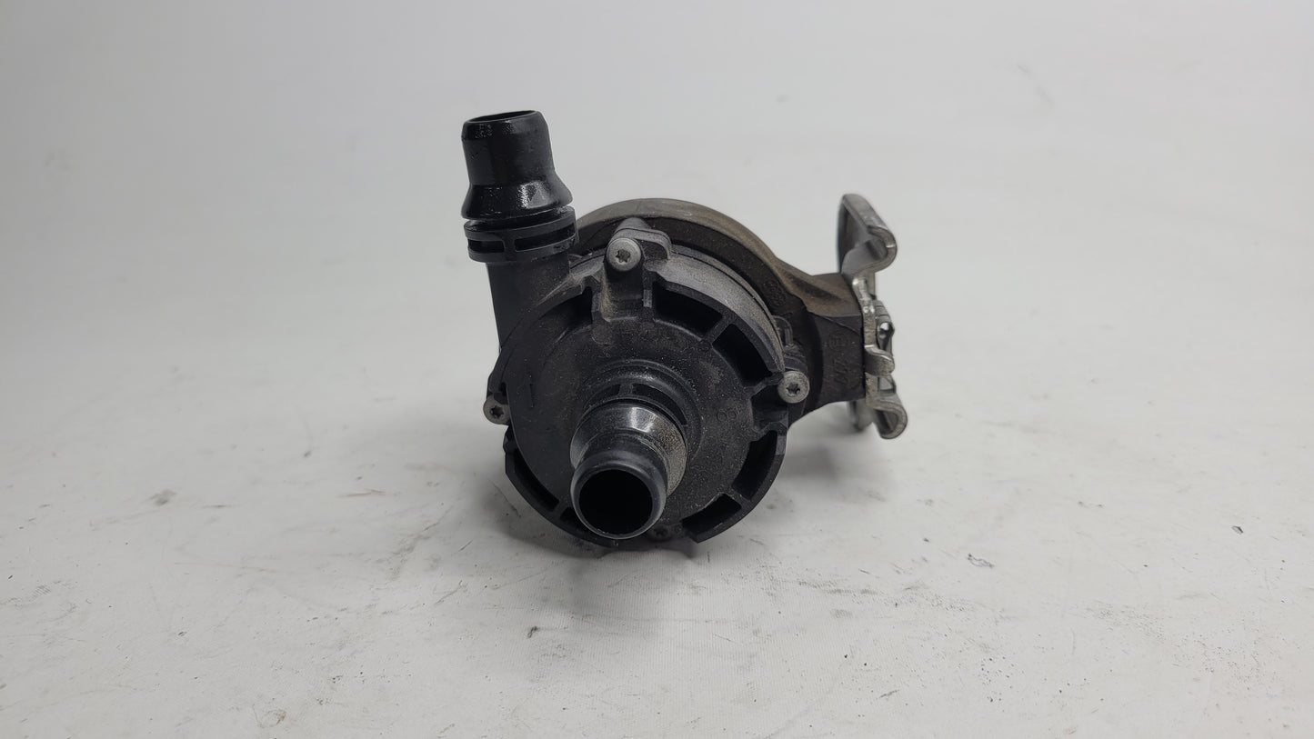 F80 BMW M3 AUXILIARY WATER PUMP 3.0 PETROL 7850568 - MPerformance.parts