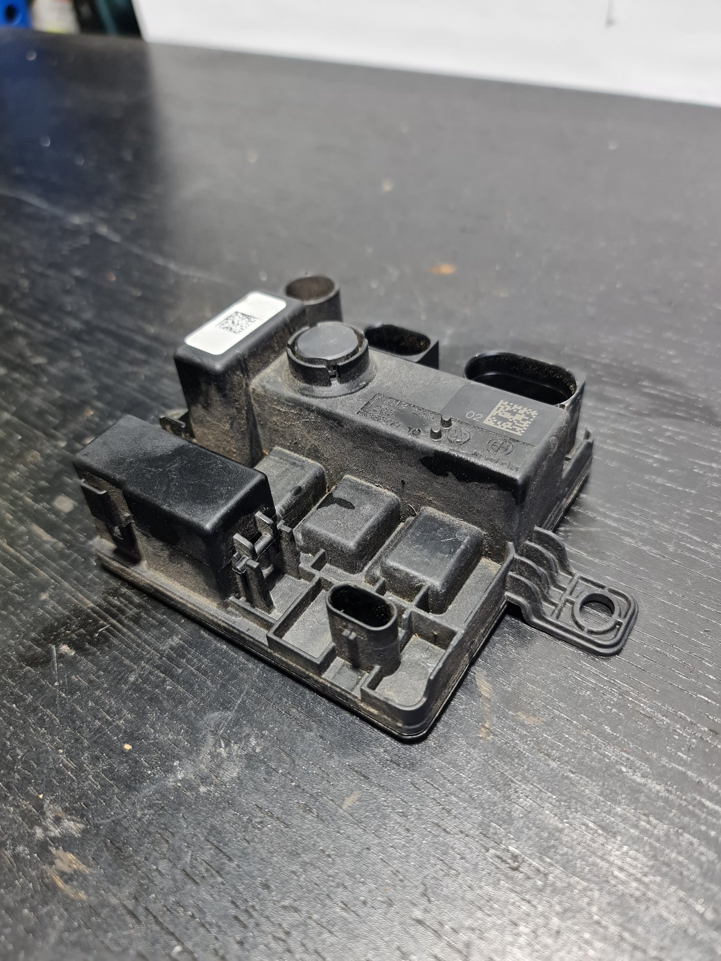 BMW M3 F80 INTEGRATED SUPPLY MODULE 7614585 - MPerformance.parts