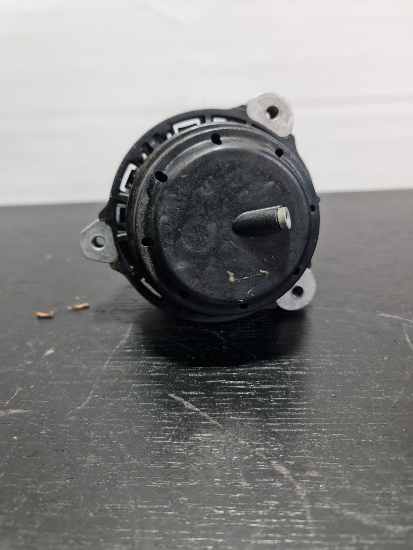 BMW 7 G11 G12 LEFT SIDE ENGINE MOUNT 6860481 22116860481 - MPerformance.parts