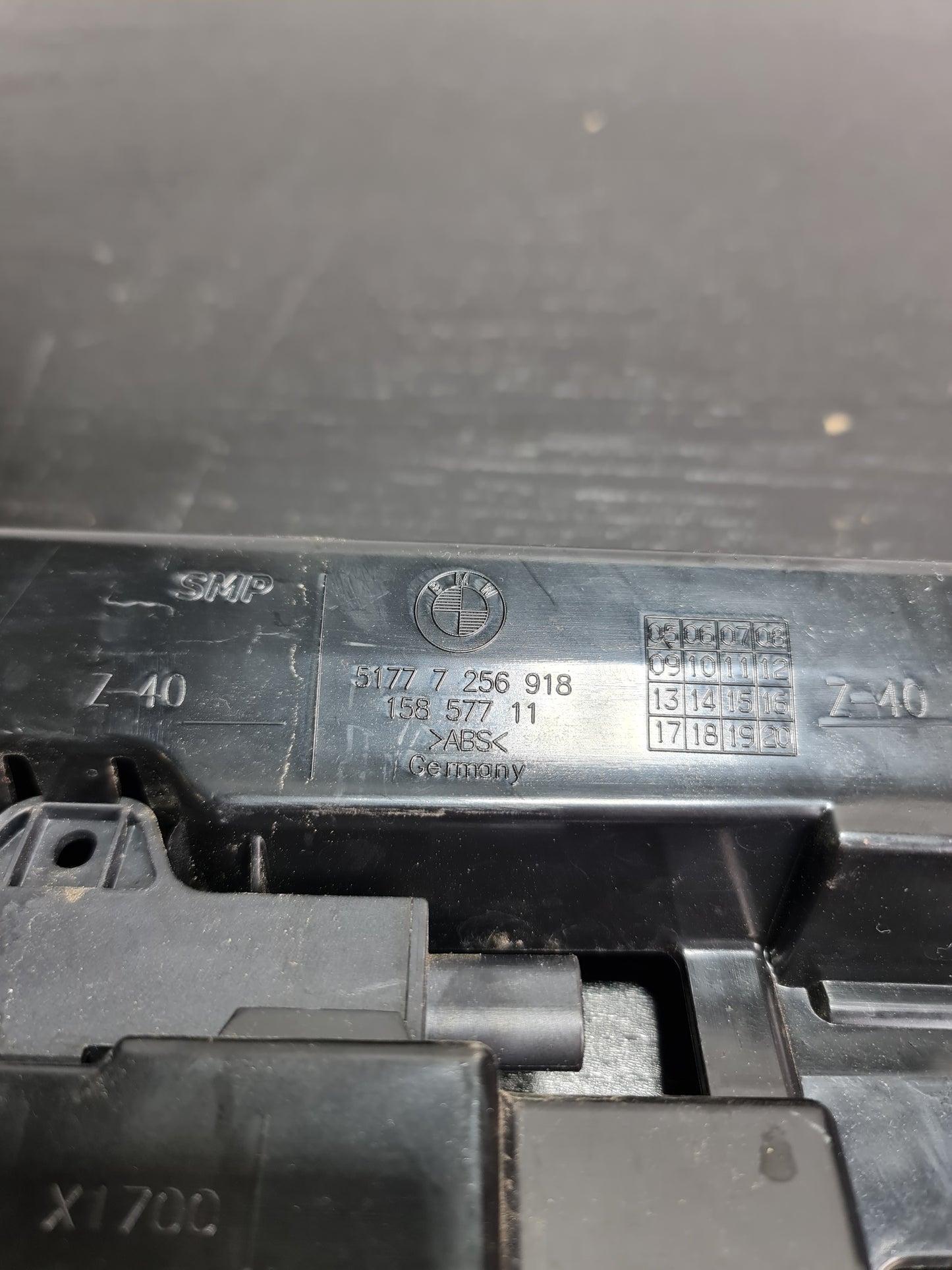 2012-2019 BMW 51-77-7-256-918 BMW 51777256918 Supporting Ledge Right 7256918 - MPerformance.parts