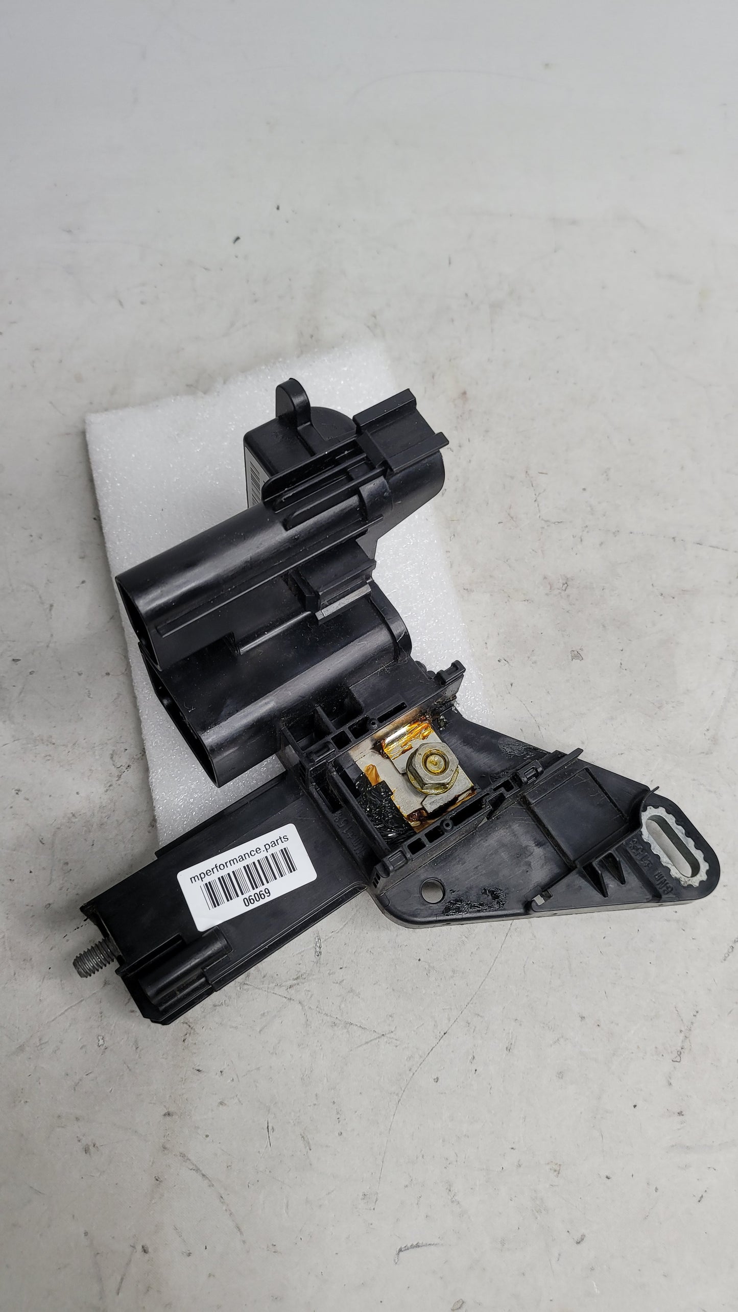 BMW M3 F80 2018 Positive Battery Terminal Junction Box 935615901 - MPerformance.parts