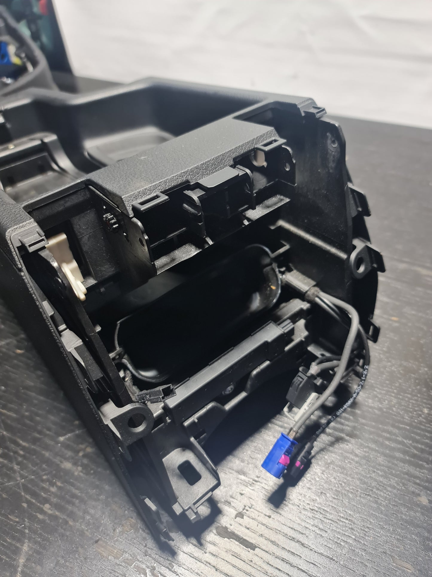 BMW M3/M4 F80/F82 2018 Interior Center Console RHD 51169145148 105015903 6914514 - MPerformance.parts