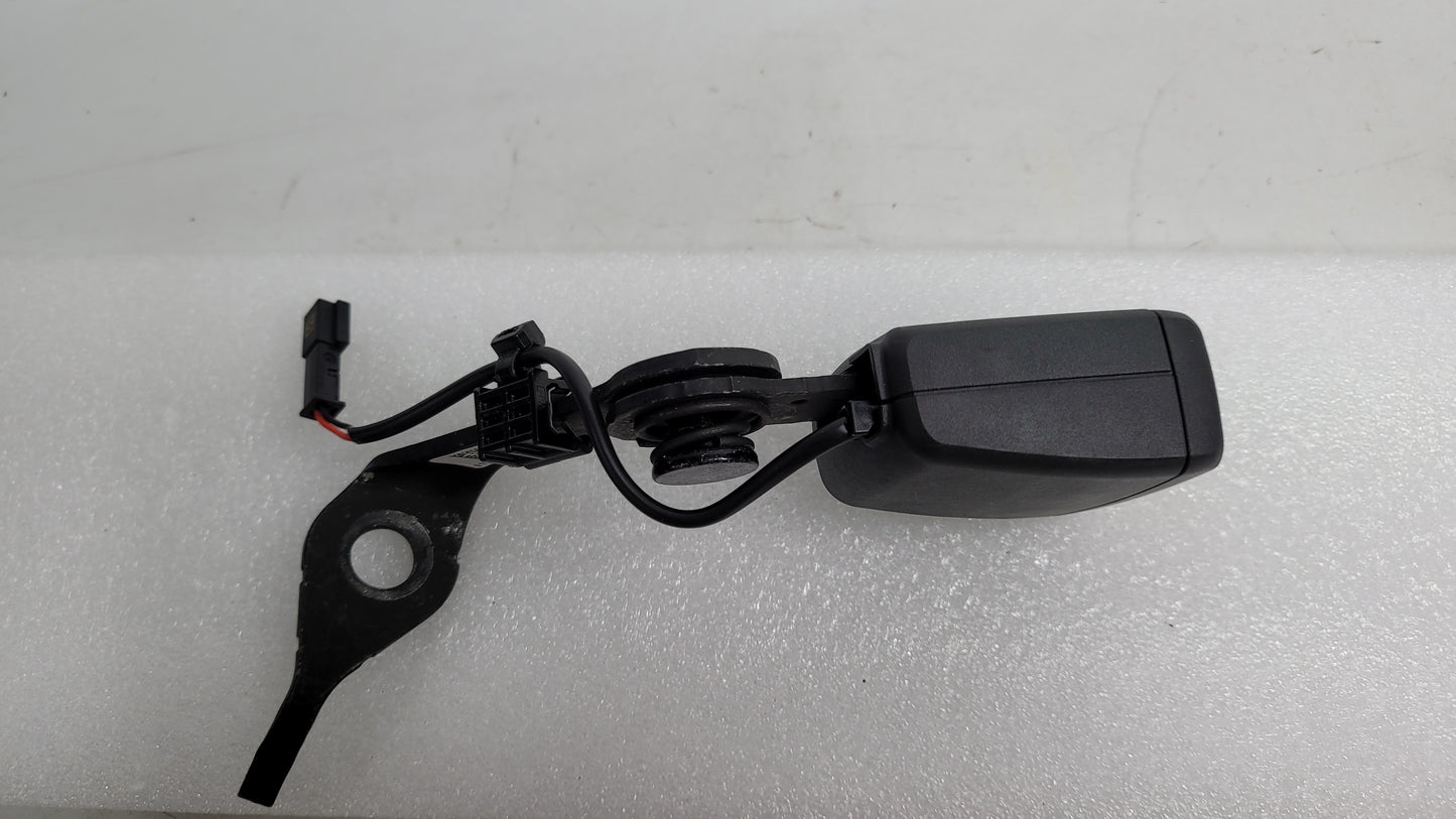 BMW M3 G80 - REAR LEFT SEAT BELT Buckle / Receiver 7442031 - MPerformance.parts