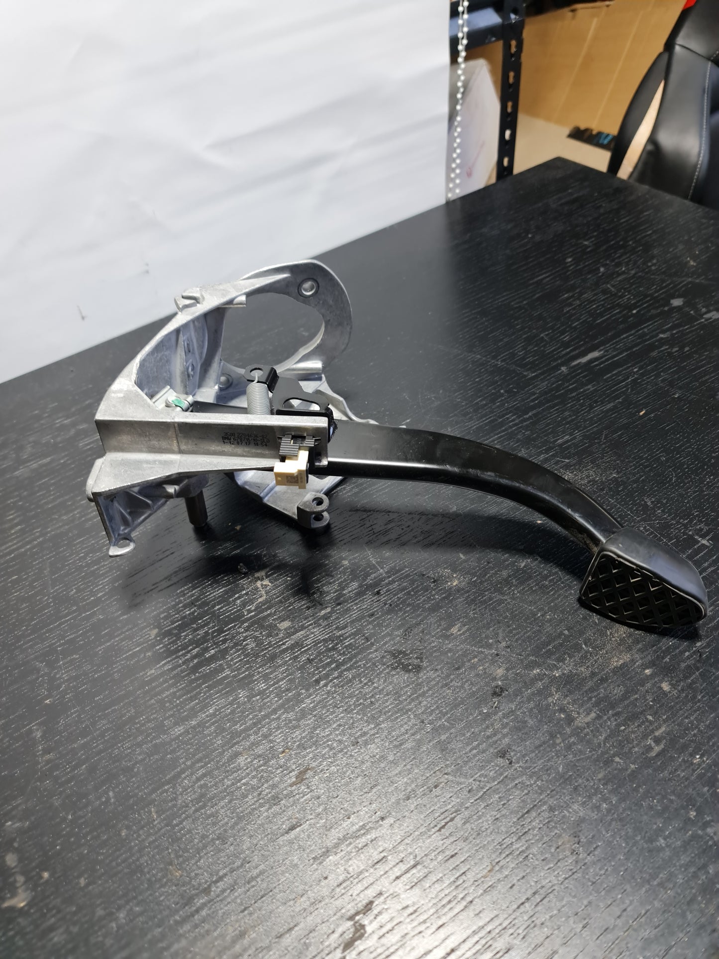 BMW F82 M4 Brake Pedal Assembly 2284636 35002284636-02 C4005196SE - MPerformance.parts