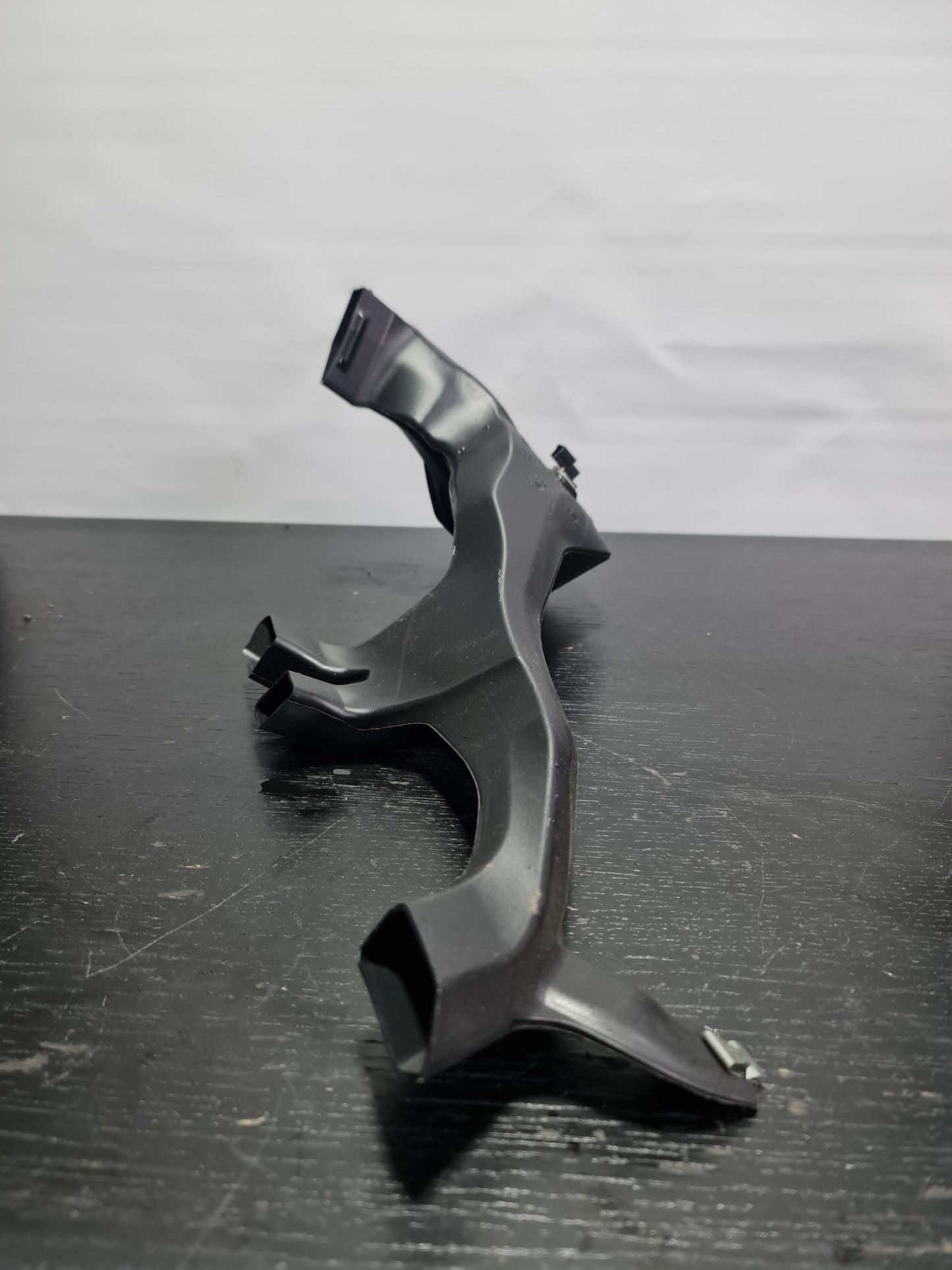 Original BMW RIGHT FLOOR HEATER DUCT 51459205388 9205388 - MPerformance.parts