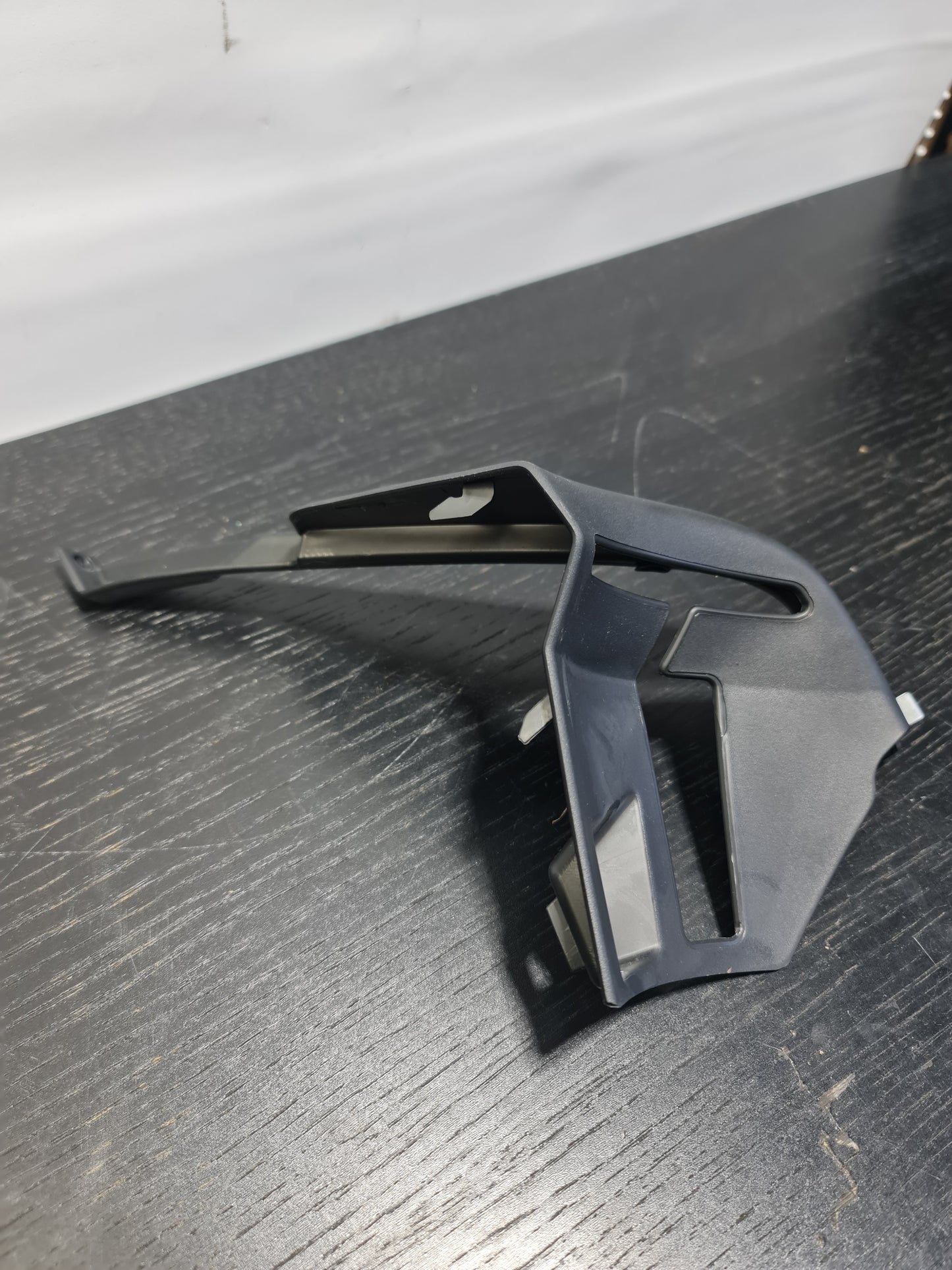 BMW M3 F80 - REAR LEFT - SEAT BELT Cover / TRIM 7256113 51467256113 - MPerformance.parts