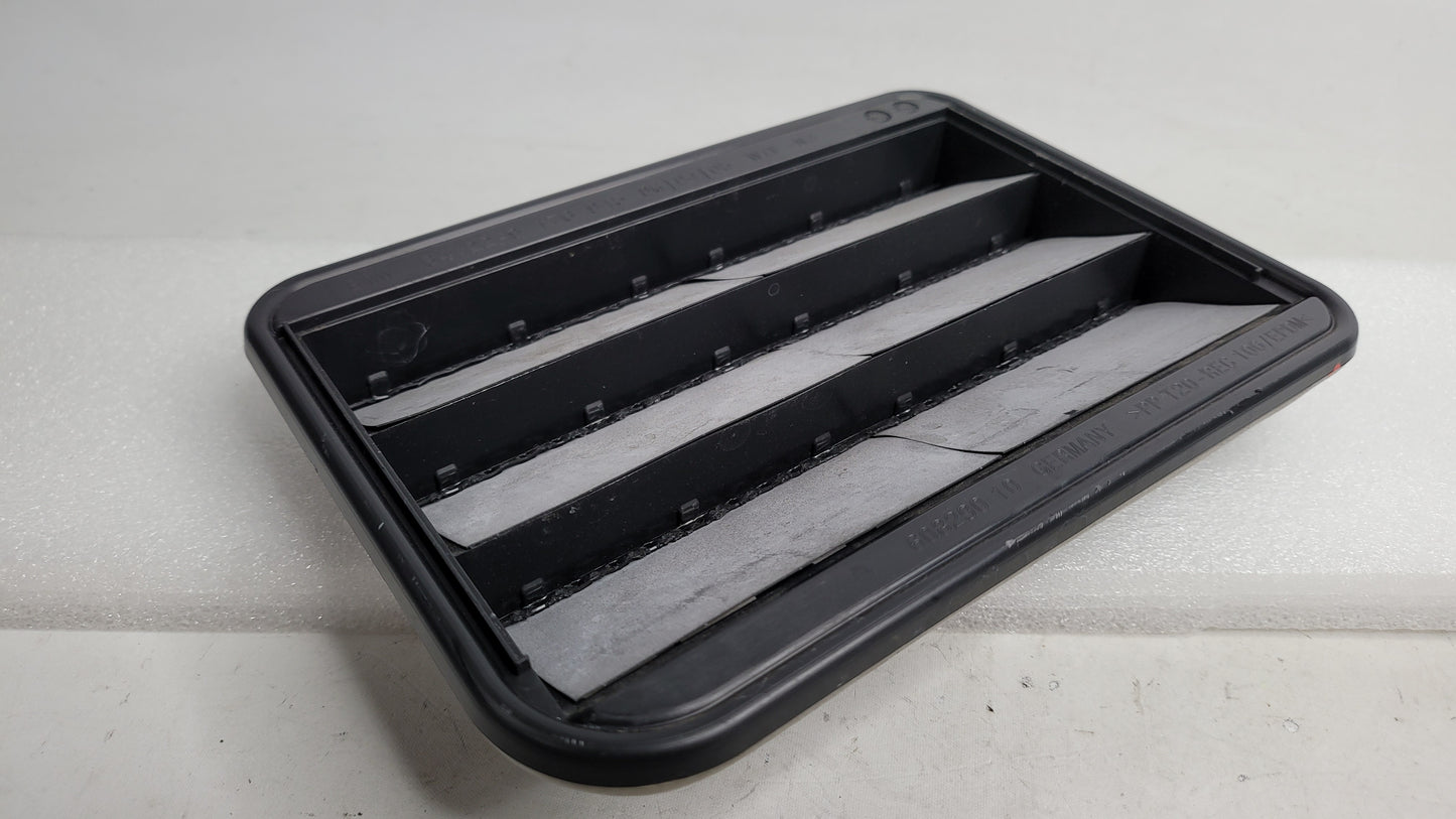 BMW M3 F80 Rear Air Vent 64229176945 - MPerformance.parts