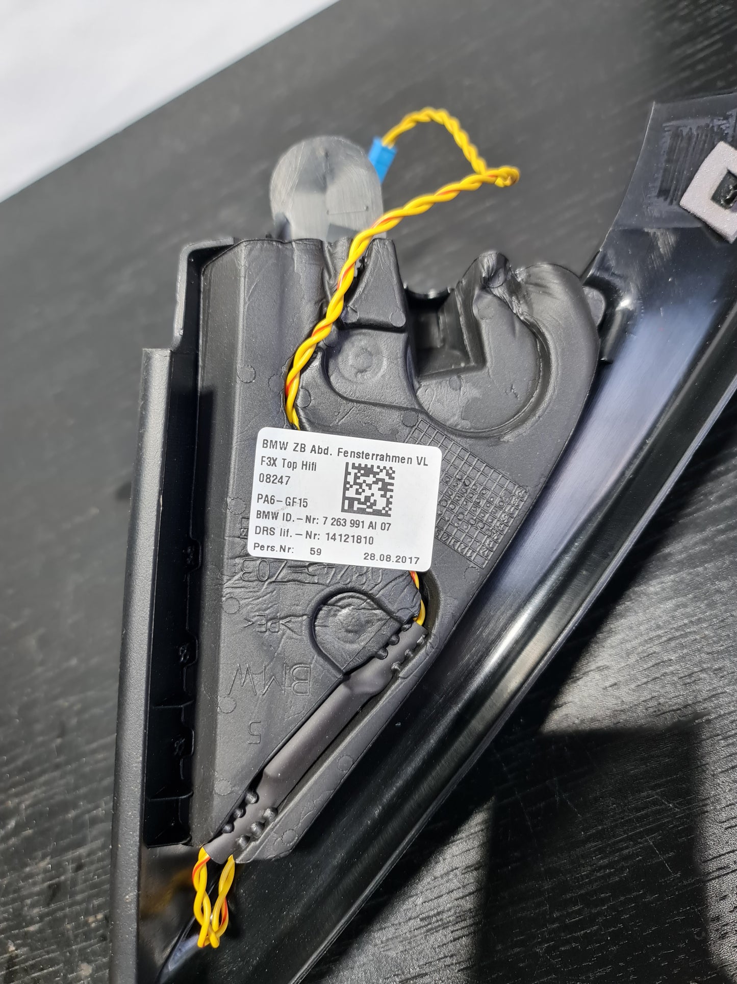 BMW 3 F30 Front Left Window Trim And Tweeter Cover 51337323509 New Genuine 7263991 - MPerformance.parts