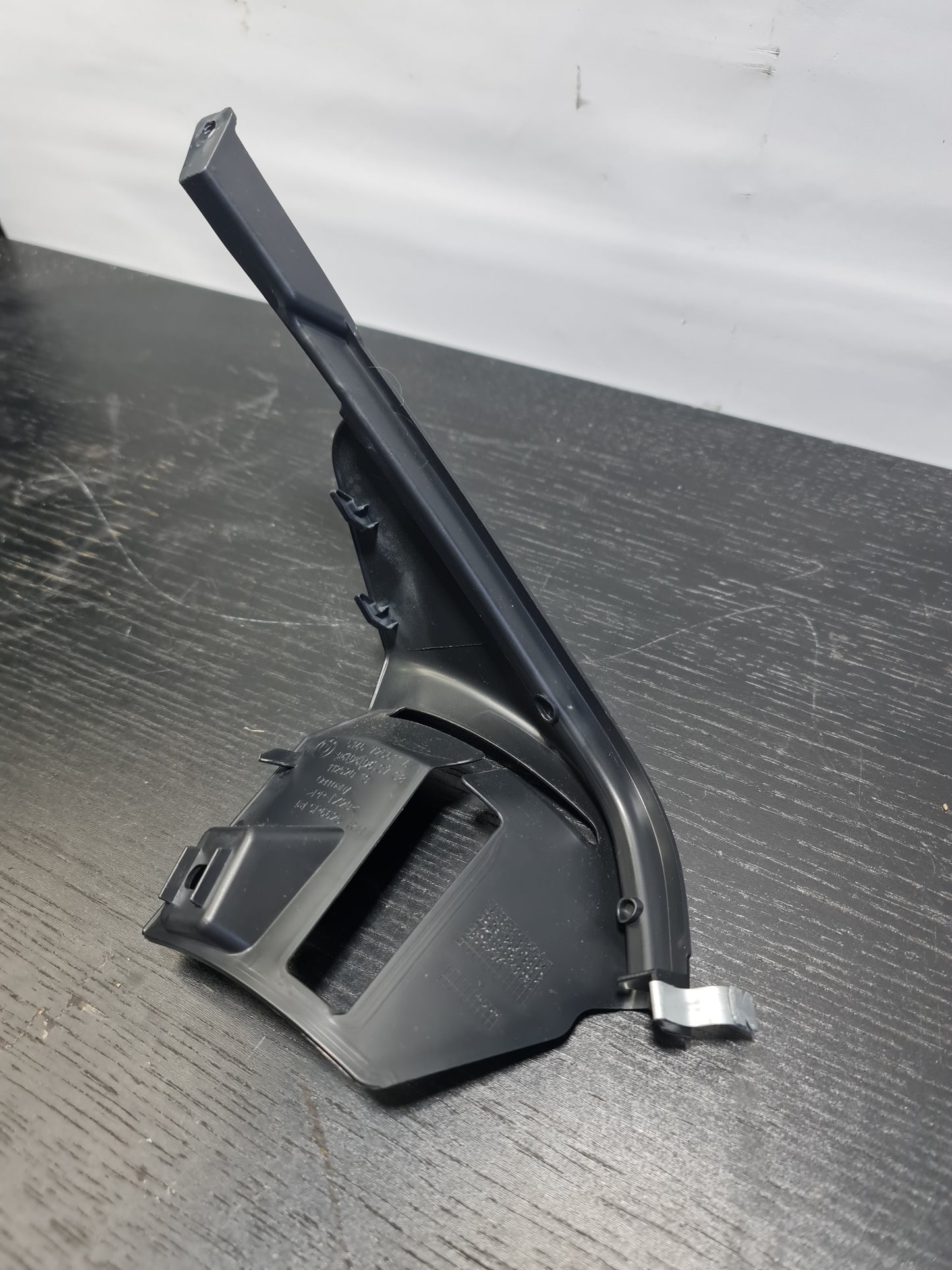 BMW M3 F80 - REAR Right - SEAT BELT Cover / TRIM 7256114 51467256114 - MPerformance.parts