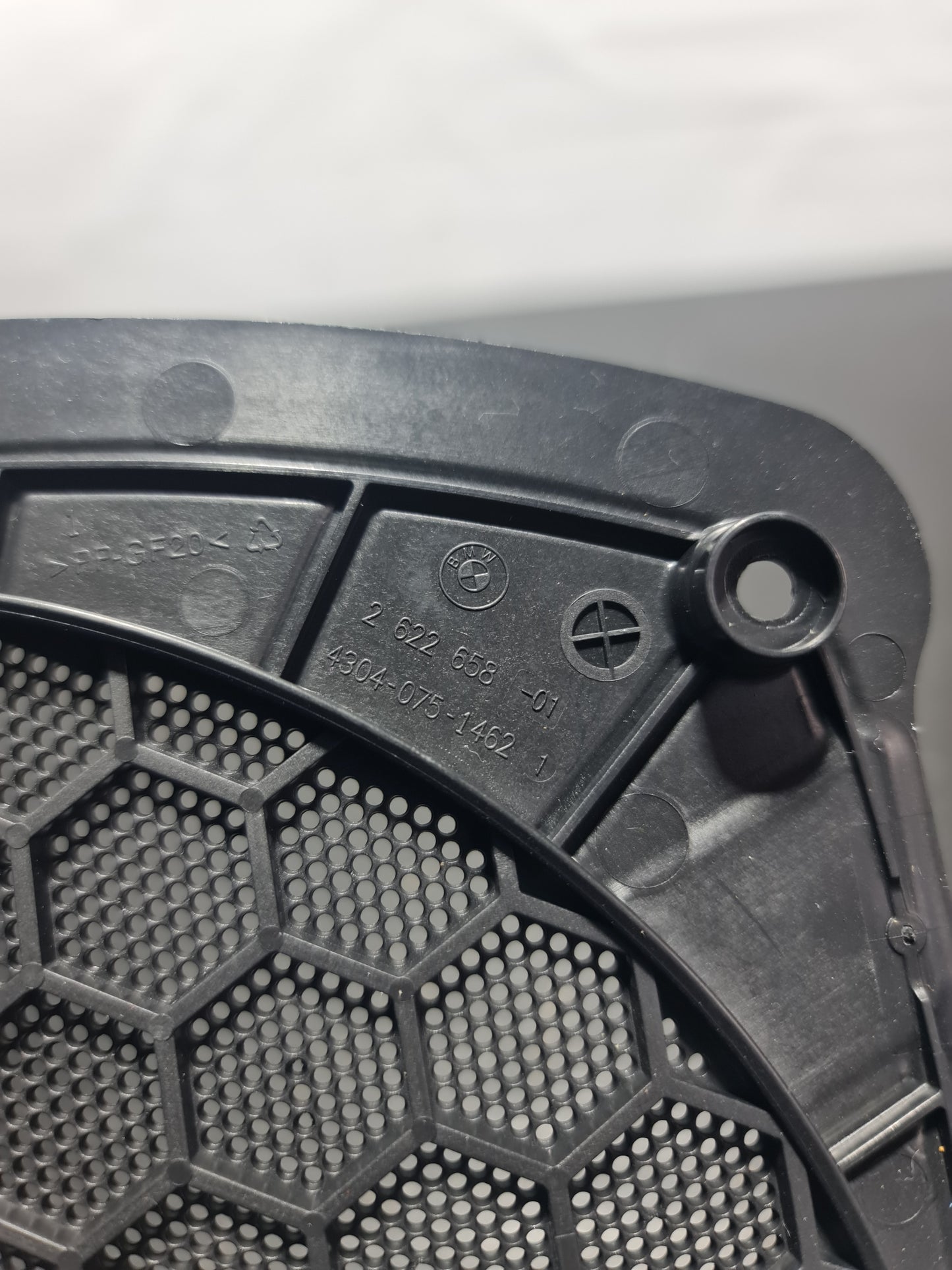 BMW M3 Speaker cover trim 2622658 G80 65132622658 - MPerformance.parts