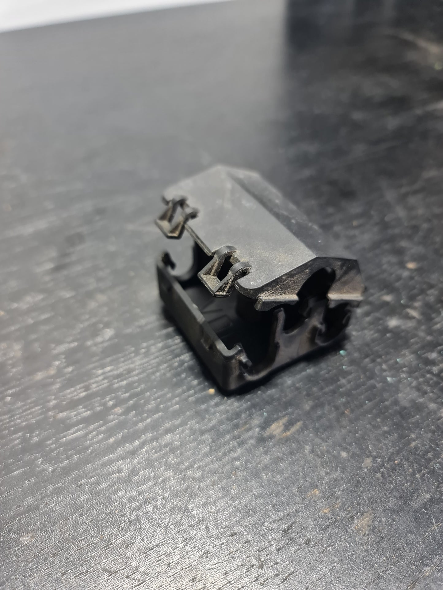 BMW M2 - Plug-In Connection Bracket 61139249146 - MPerformance.parts