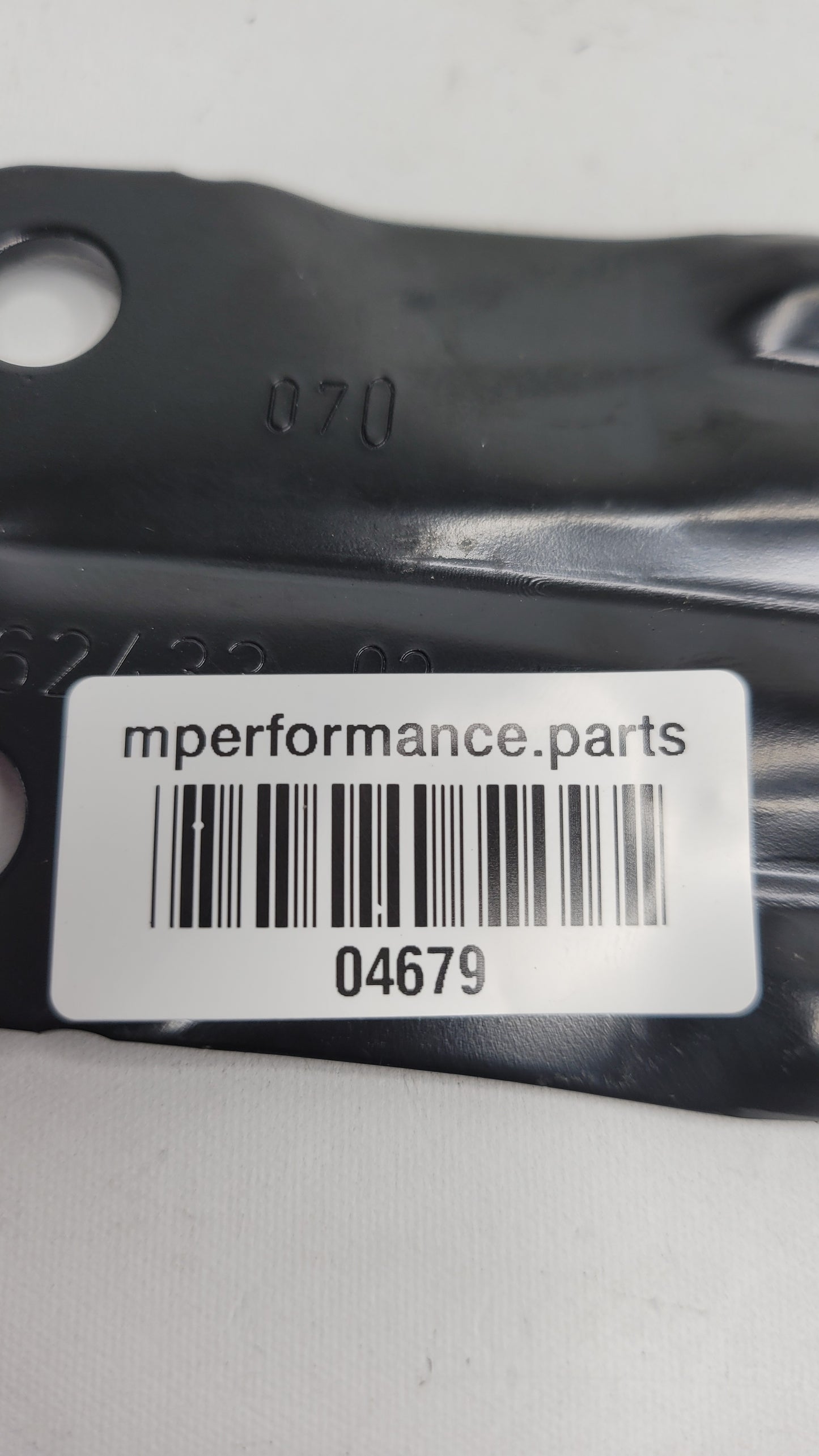 BMW M3 F80 M4 Rear Reinforcement Rod Bracket 8062433 - MPerformance.parts