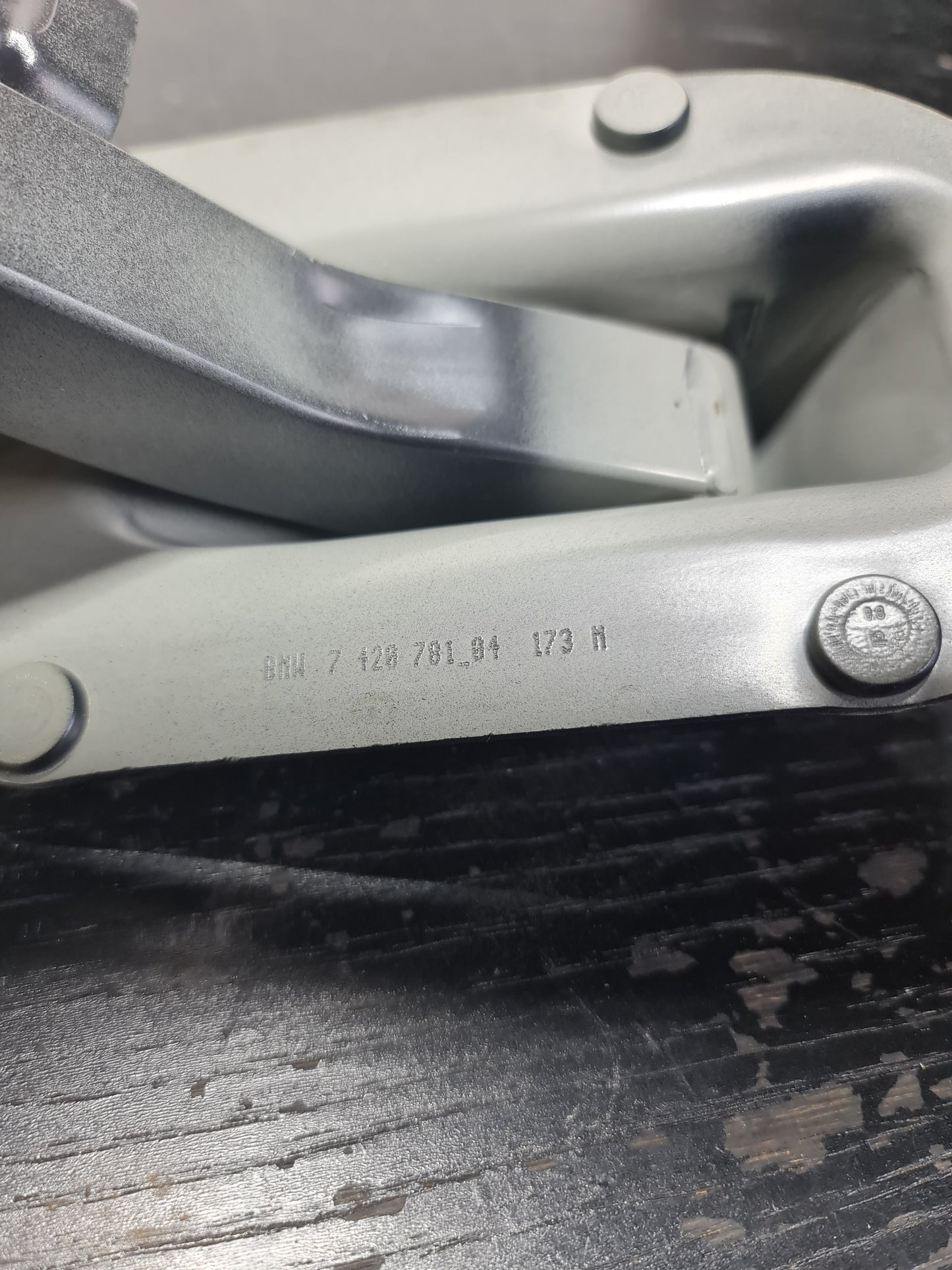 BMW 3 4 F30 F32 Left N/S Trunk Lid Boot Tailgate Hinge Arm 475 7420781 - MPerformance.parts