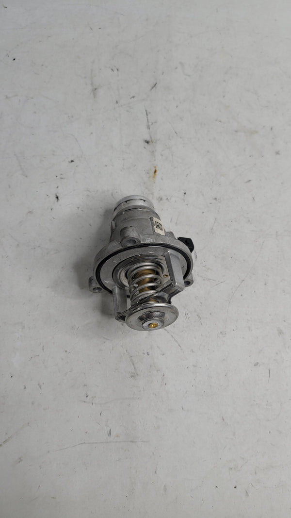 BMW X6 M, M5 F90, M3 F80, M4 F82 thermostat water pump from MPerformance.parts, showing the engine cooling component.