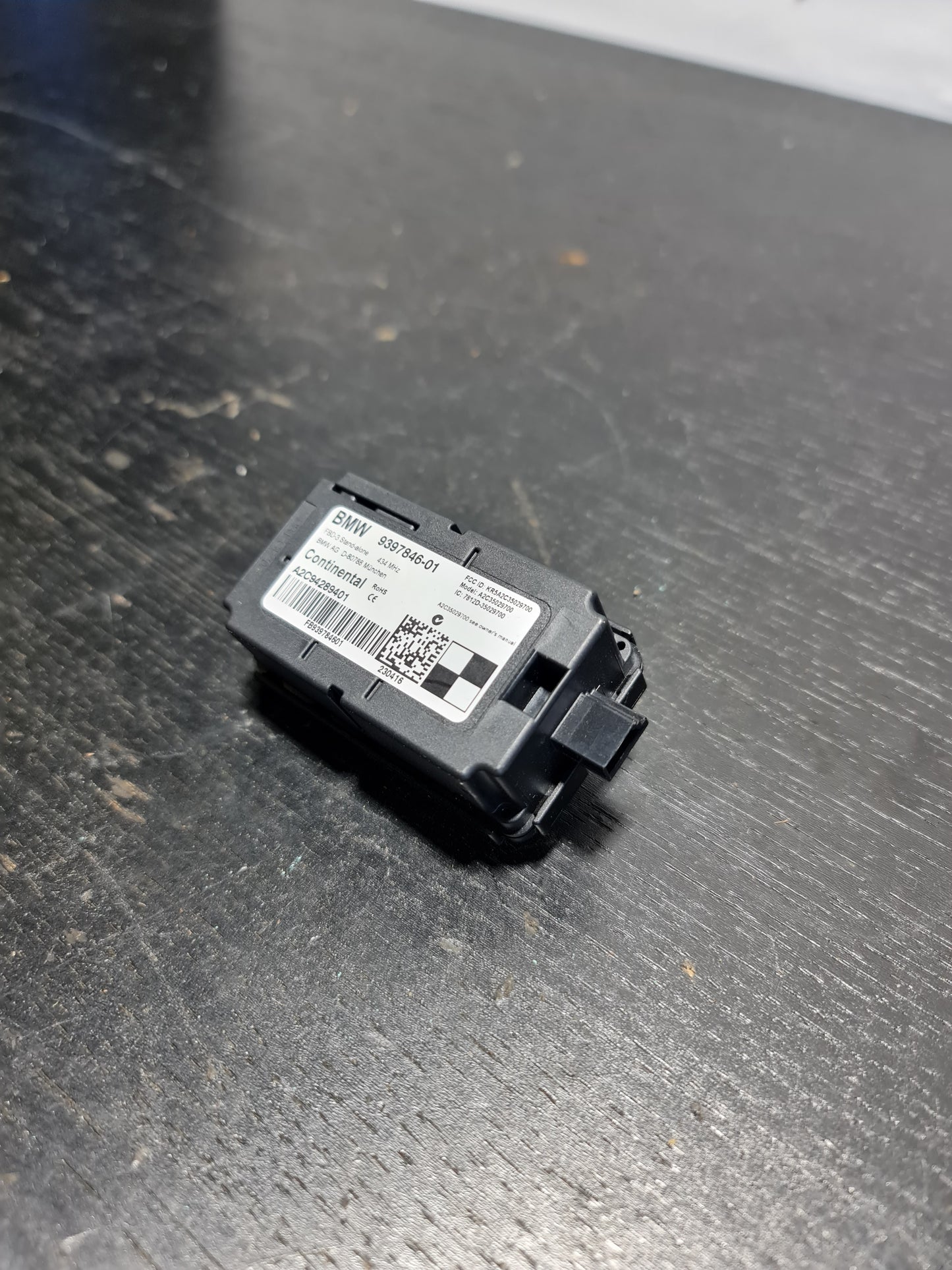 BMW F80 F82 M3 M4 F80 F82 F83 Remote Control Module Genuine 61359397846 9397846 - MPerformance.parts