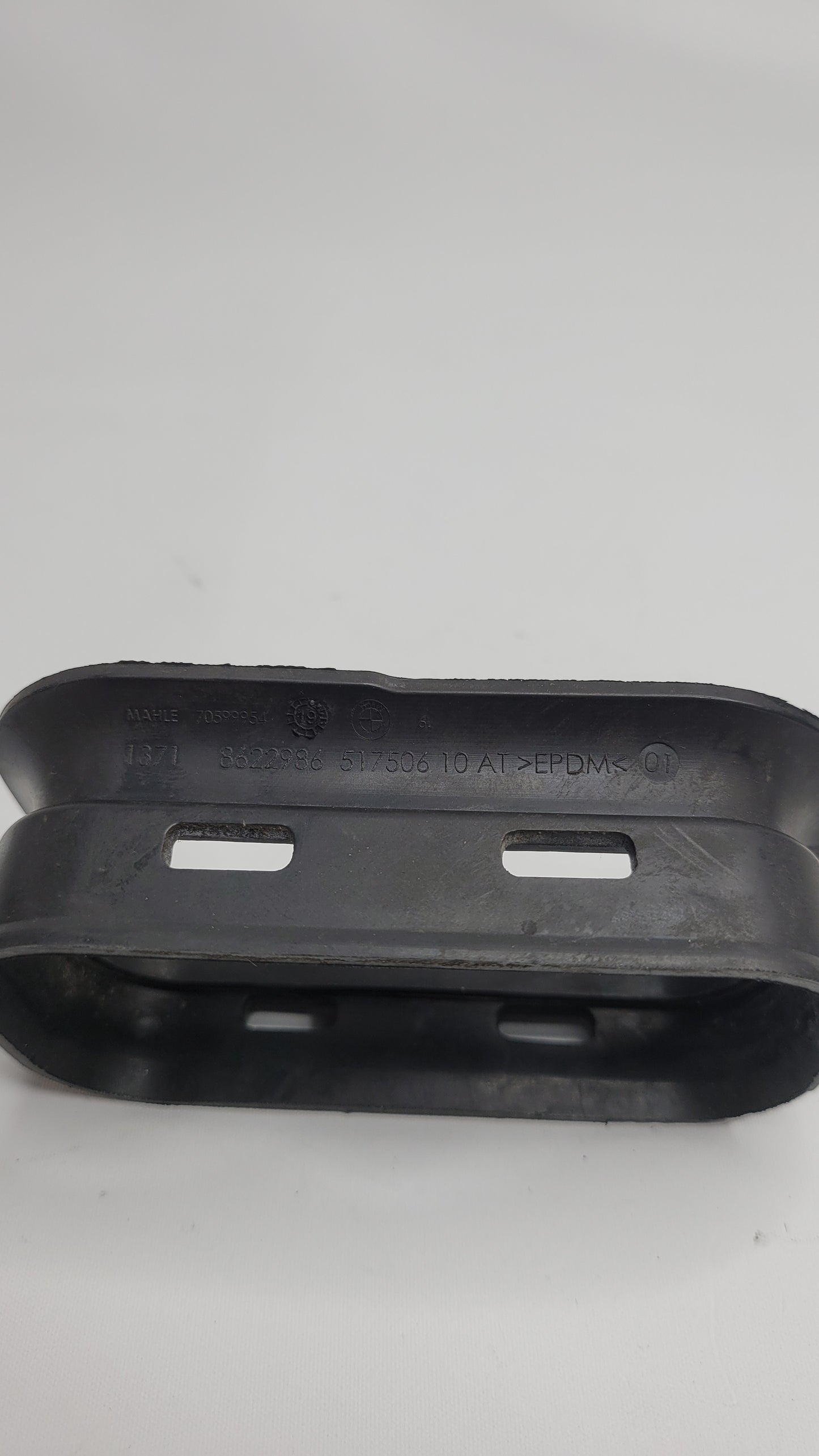 BMW 1 2 3 4 F20 F21 F22 F30 F32 Intake Manifold Front Gasket Air duct 8622986 - MPerformance.parts