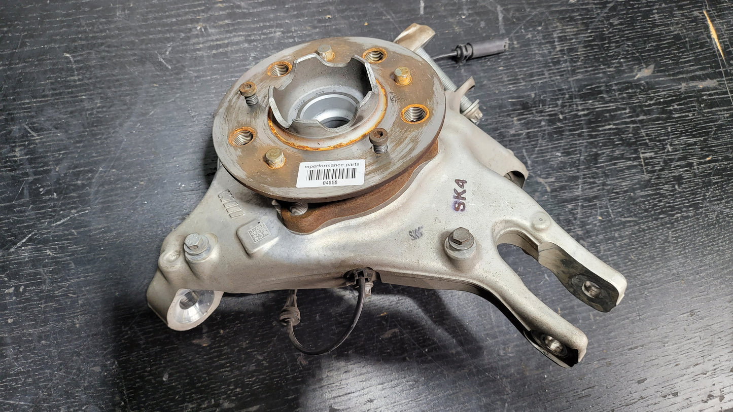 BMW M4 G82 Rear Right Spindle Knuckle Hub - 8095658 - MPerformance.parts