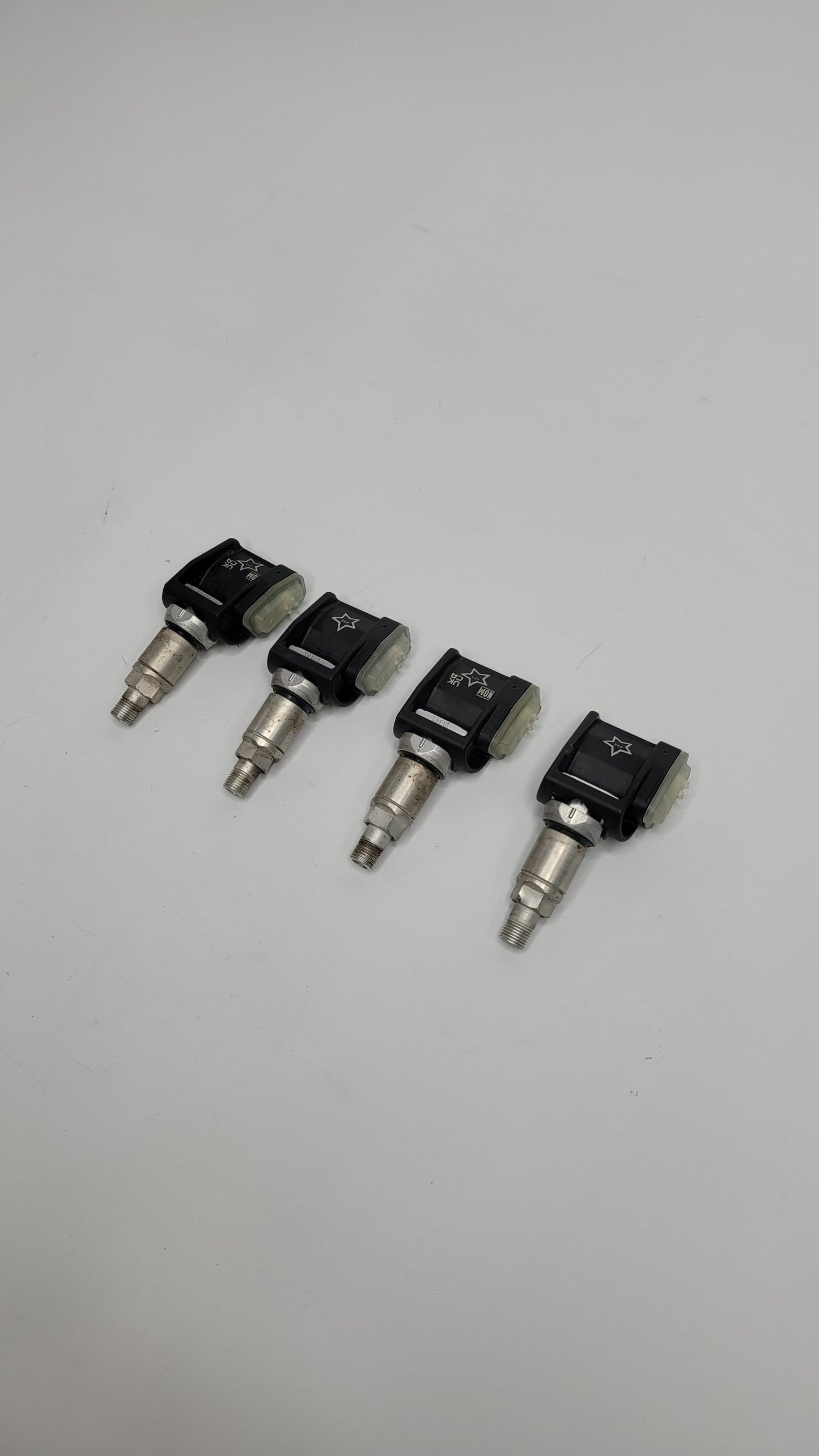 BMW SET of 4 TPMS Tire Pressure Monitor Sensor x4 - 6887140-03 - MPerformance.parts