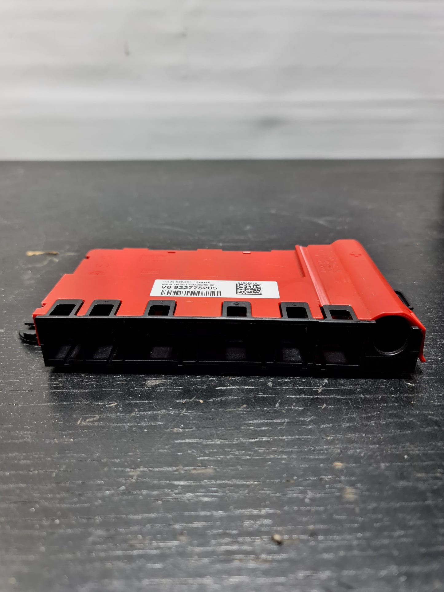 BMW F80 LCI 3 SERIES REAR BATTERY RELAY FUSES BOX V6 9227752 - MPerformance.parts
