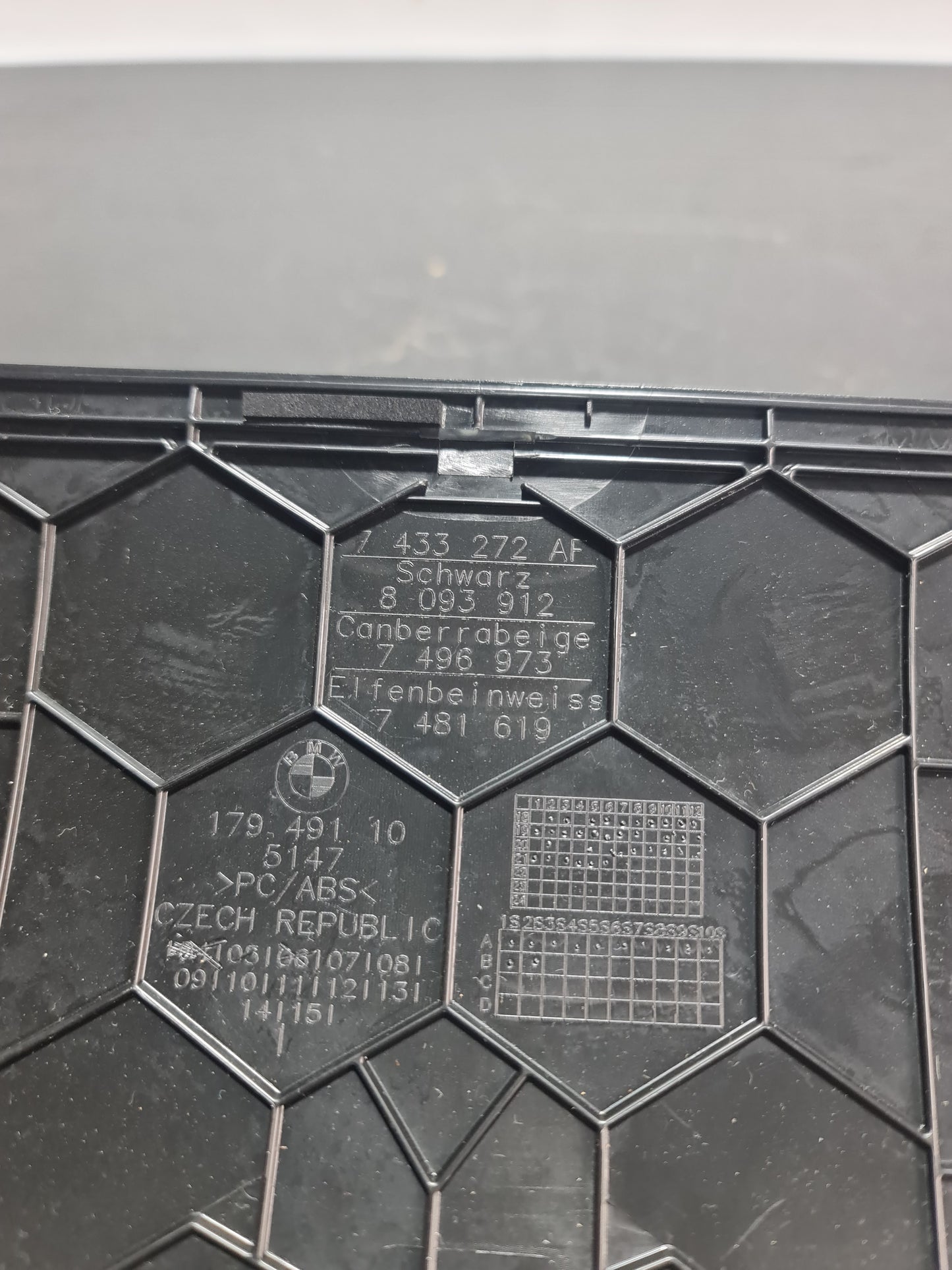 G80 ROOF HEADLINER PANEL STOP LAMP ACCESS COVER OEM 8093912 - MPerformance.parts