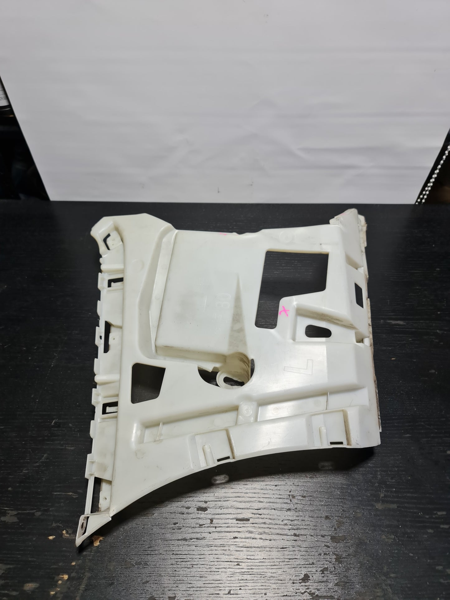 BMW M3 F80 REAR BUMPER M LEFT SIDE GUIDE 51128055983 - MPerformance.parts