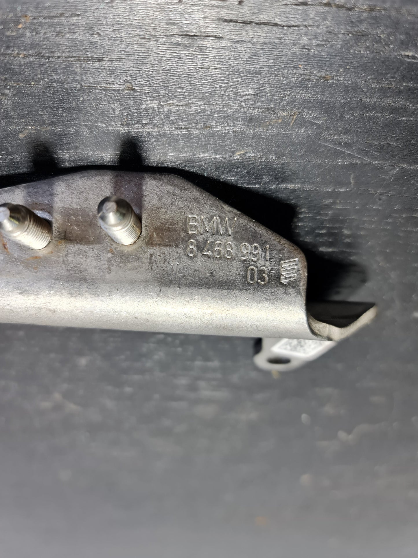 BMW M3 COMPETITION G80 OEM EXHAUST CONNECTION PIPE MOUNT TAB BRACE 8468991 - MPerformance.parts