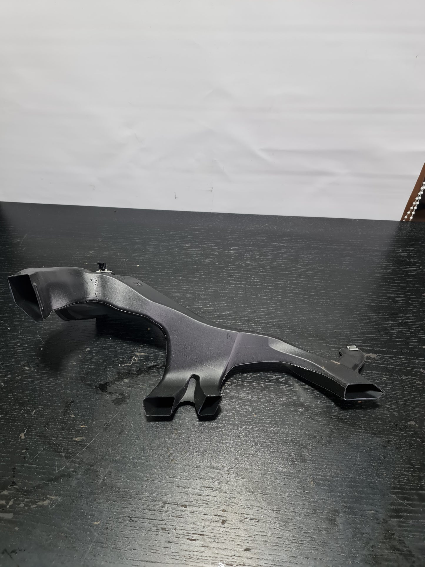 Original BMW RIGHT FLOOR HEATER DUCT 51459205388 9205388 - MPerformance.parts