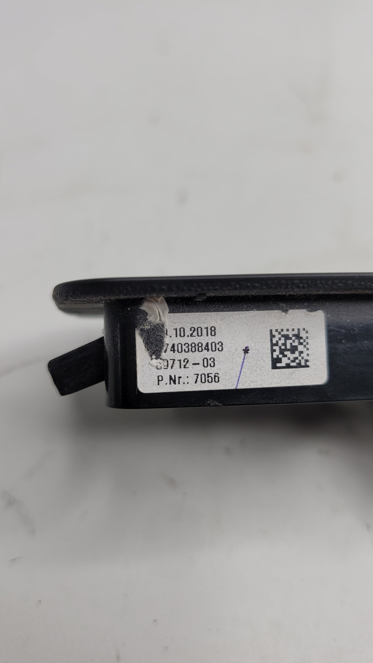 BMW M3 F80 FRONT RIGHT PASSENGER DOOR WINDOW POWER SWITCH 9208107-02 - MPerformance.parts