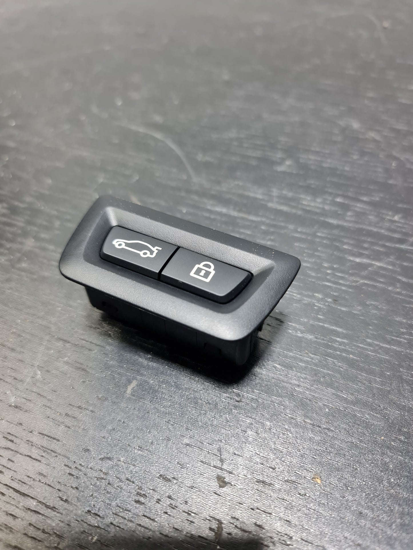 BMW M3 Central locking switch G80 2023 927512102 61319275121 - MPerformance.parts