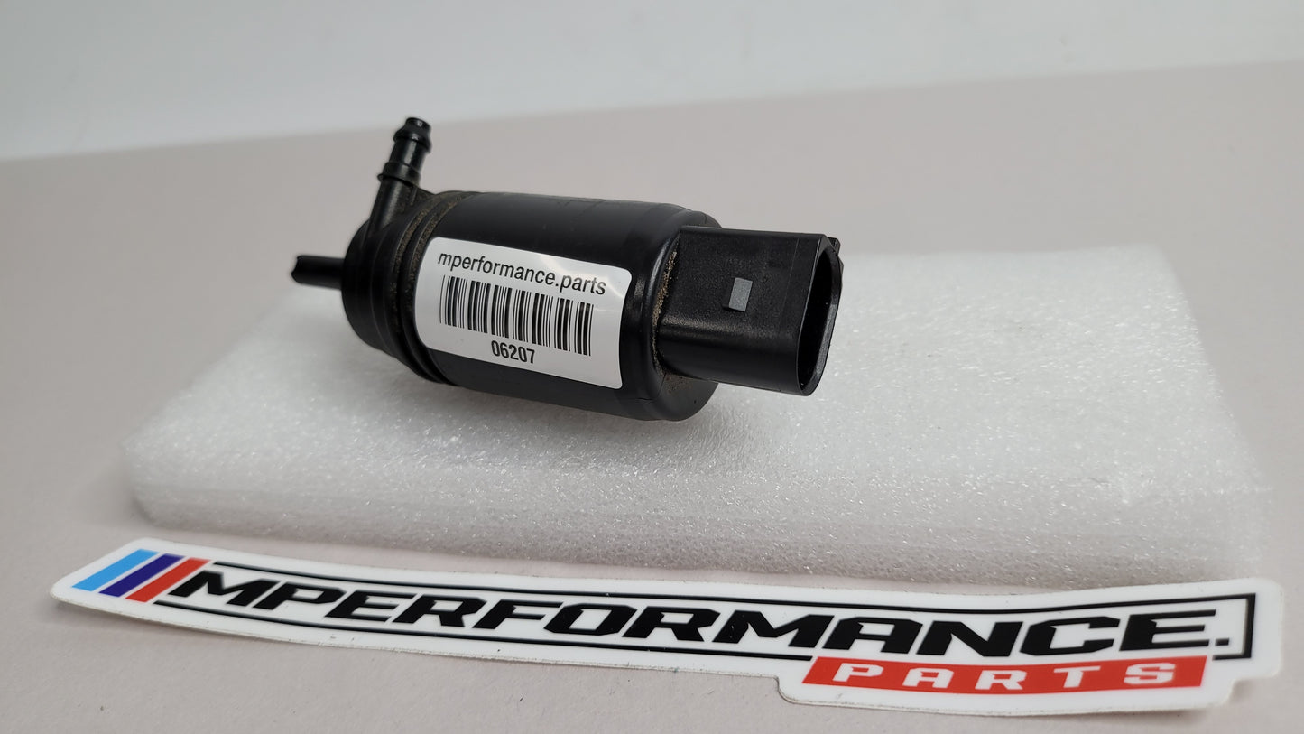 FRONT WINDSCREEN WIPER PUMP FOR BMW F30 - 7345885-03 - MPerformance.parts
