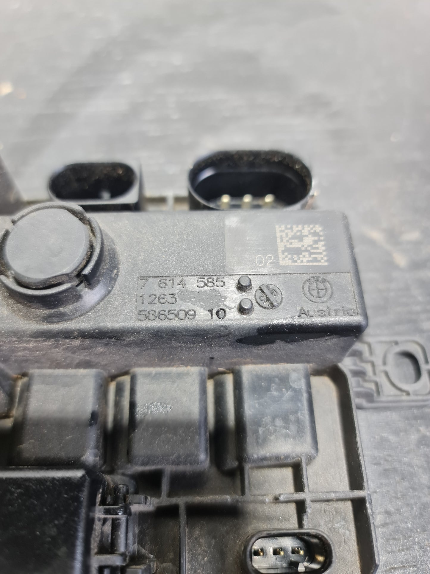 BMW M3 F80 INTEGRATED SUPPLY MODULE 7614585 - MPerformance.parts